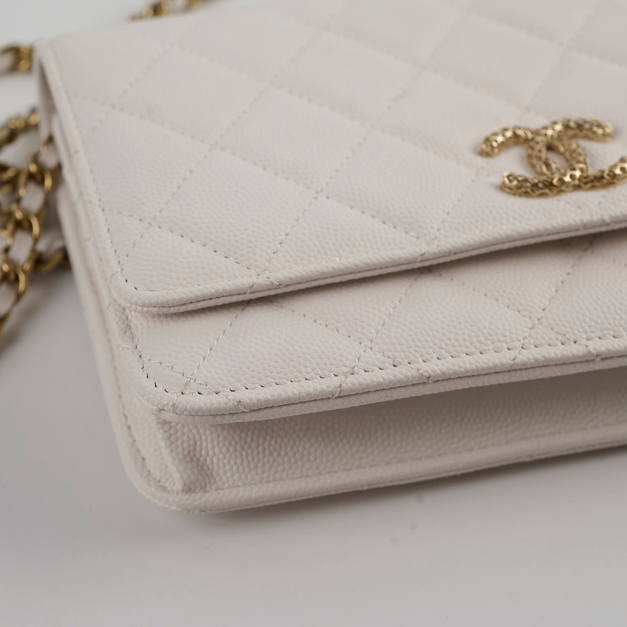 Chanel Caviar Leather Wallet On Chain Crossbody Bag - White with Microchip - Perfect for Evening Events, Parties & Luxury Fashion Accessories