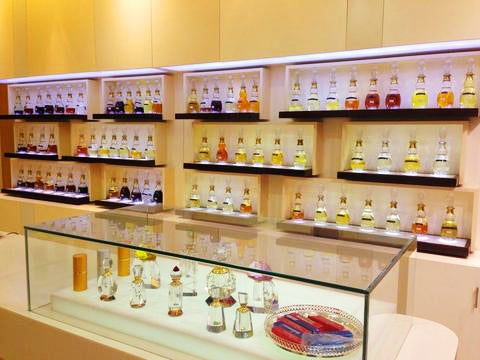 Fruits of Paradise Exotic Perfume Oil - 12ml | Heavenly & Magnificent Fragrance for Women | Perfect for Daily Wear, Date Nights & Special Occasions