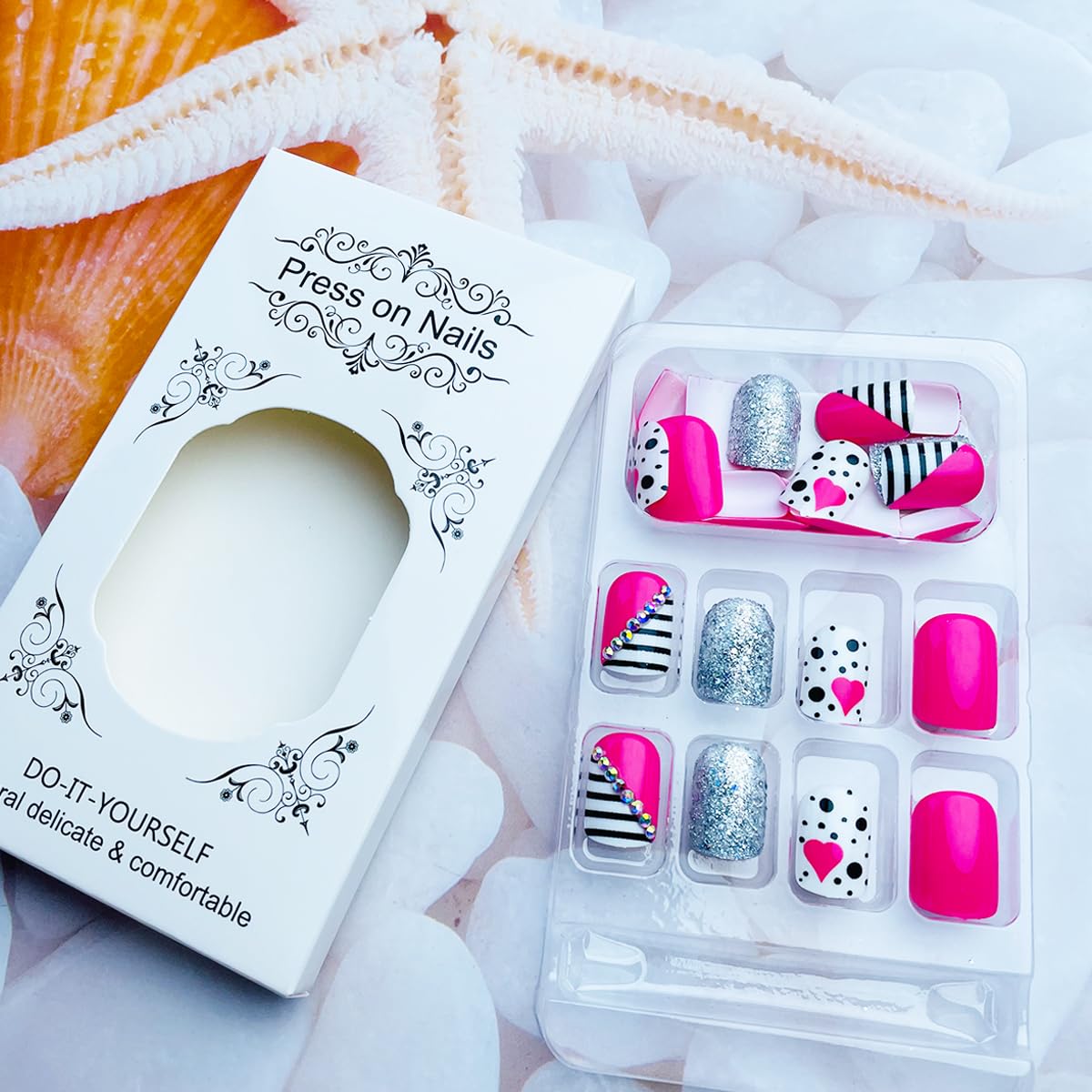 Valentine's Day Press on Nails Short Square 24Pcs - Glitter Rhinestone Heart Designs, Full Cover False Nails with Glossy Finish - Cute Acrylic Fake Nails for Women Manicure (Perfect for Valentine's Dates, Parties & Special Occasions)