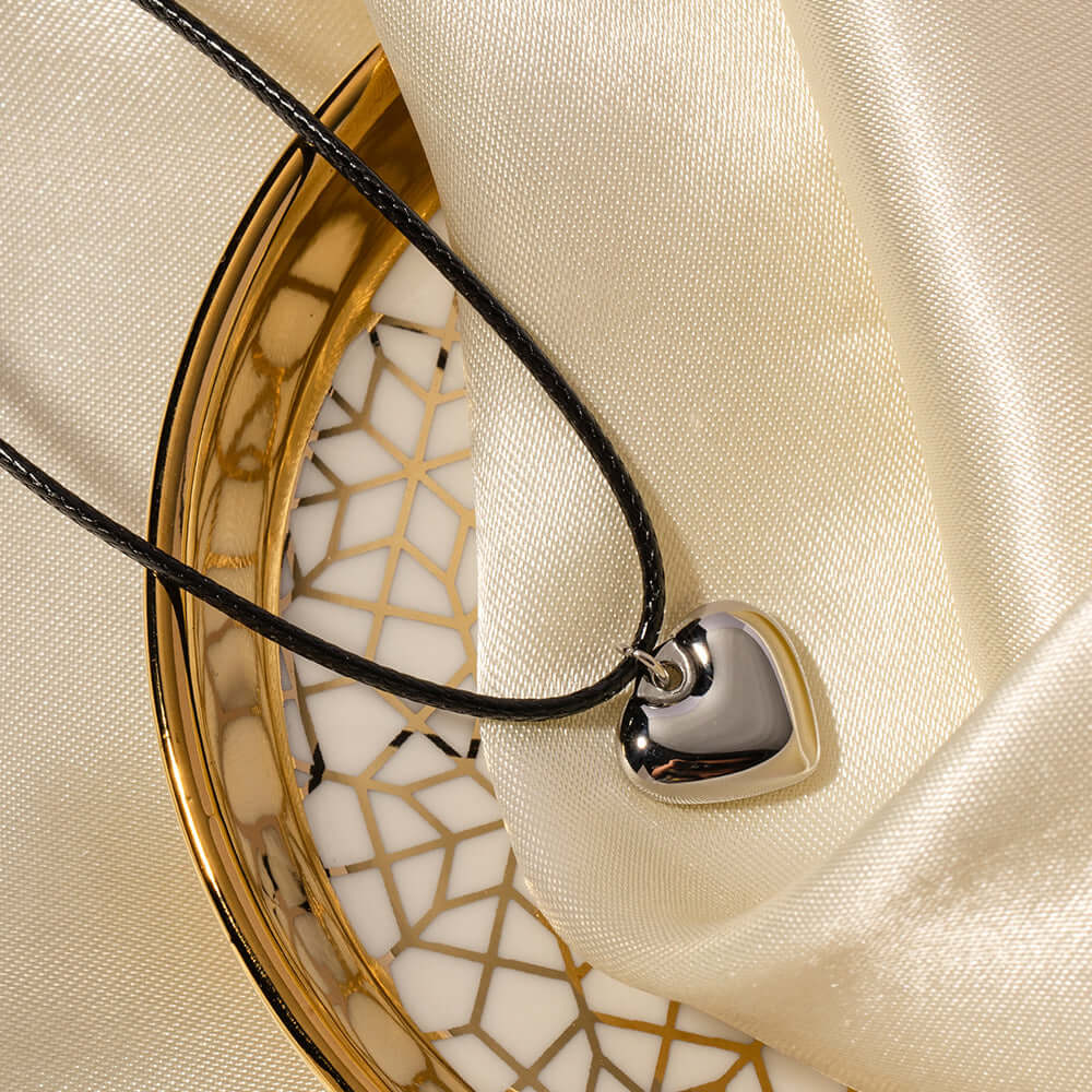 Elegant Black Cord Heart Pendant Necklace in Silver & Gold | Perfect for Valentine's Day Gifts, Anniversary Presents & Romantic Occasions | JDN009
