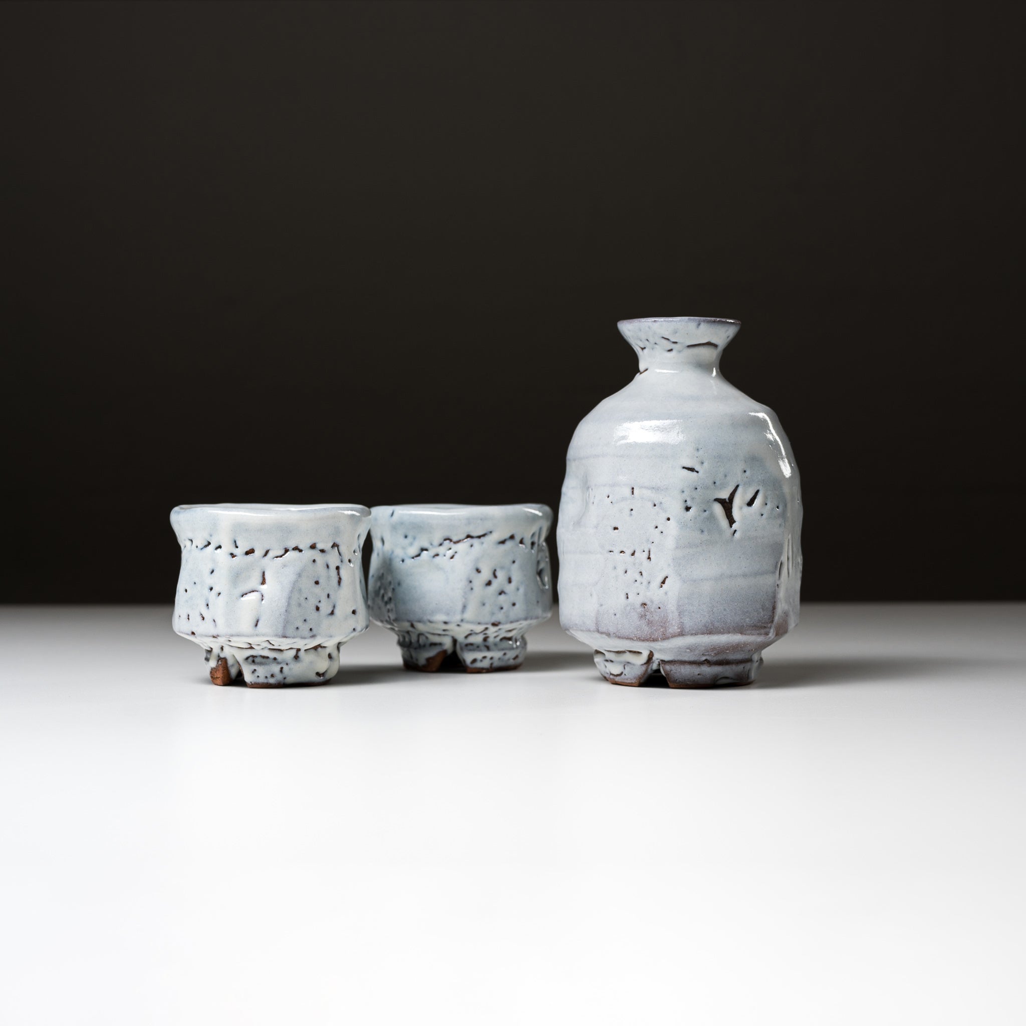 Premium Tenryu Kiln Hagi Ware Japanese Sake Set - Handcrafted White Ceramic Sake Cups & Decanter with Wooden Gift Box - Traditional Tea Ceremony & Home Entertaining Accessories