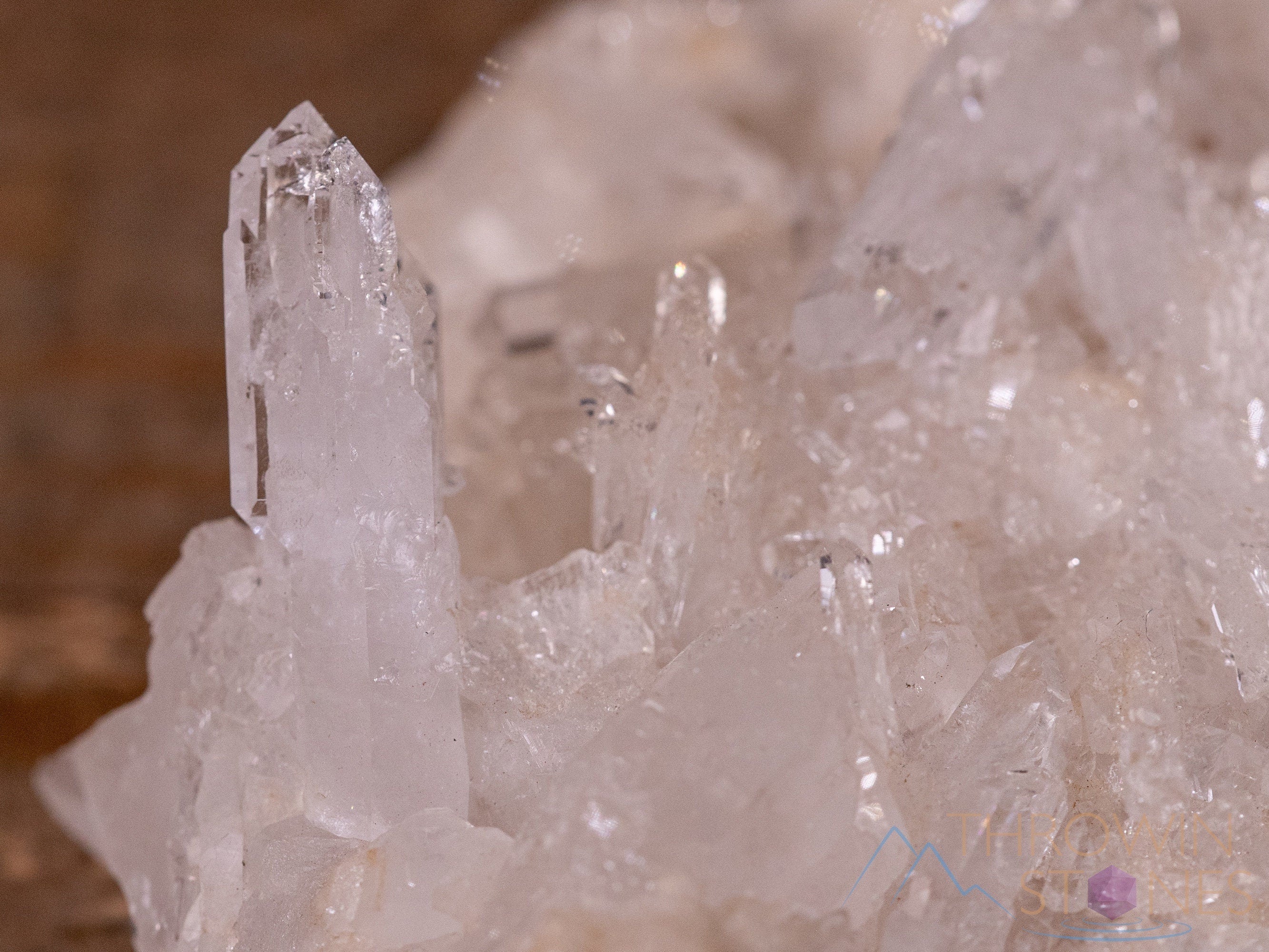 FADEN QUARTZ Raw Crystal Cluster - Natural Healing Stones for Home Decor, Housewarming Gift, Spiritual Healing & Meditation (40462) - Perfect for Living Room Display, Office Desk Decor & Yoga Space