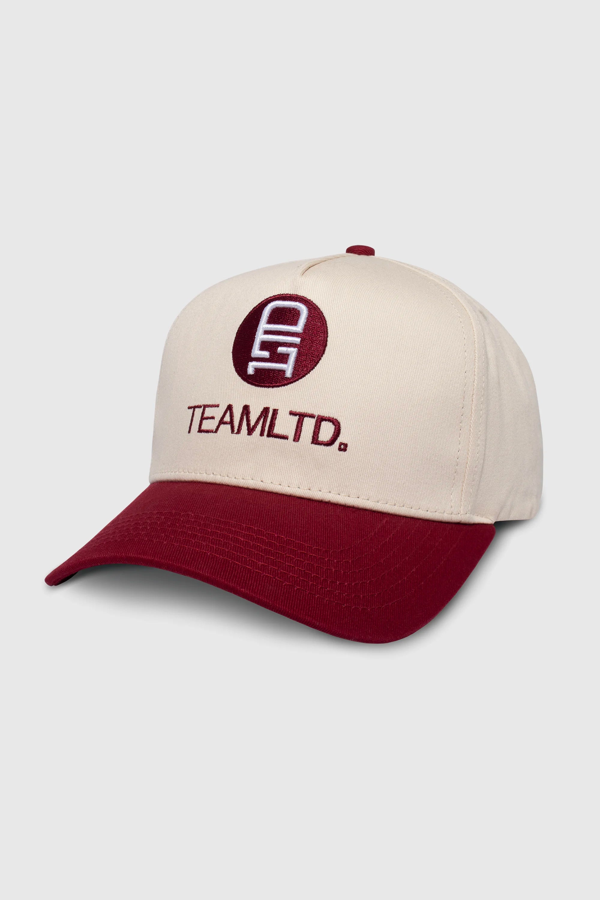 Curved Logo Snapback Hat - Adjustable Baseball Cap for Men & Women - Stylish & Comfortable - Perfect for Sports, Outdoor Activities & Casual Wear