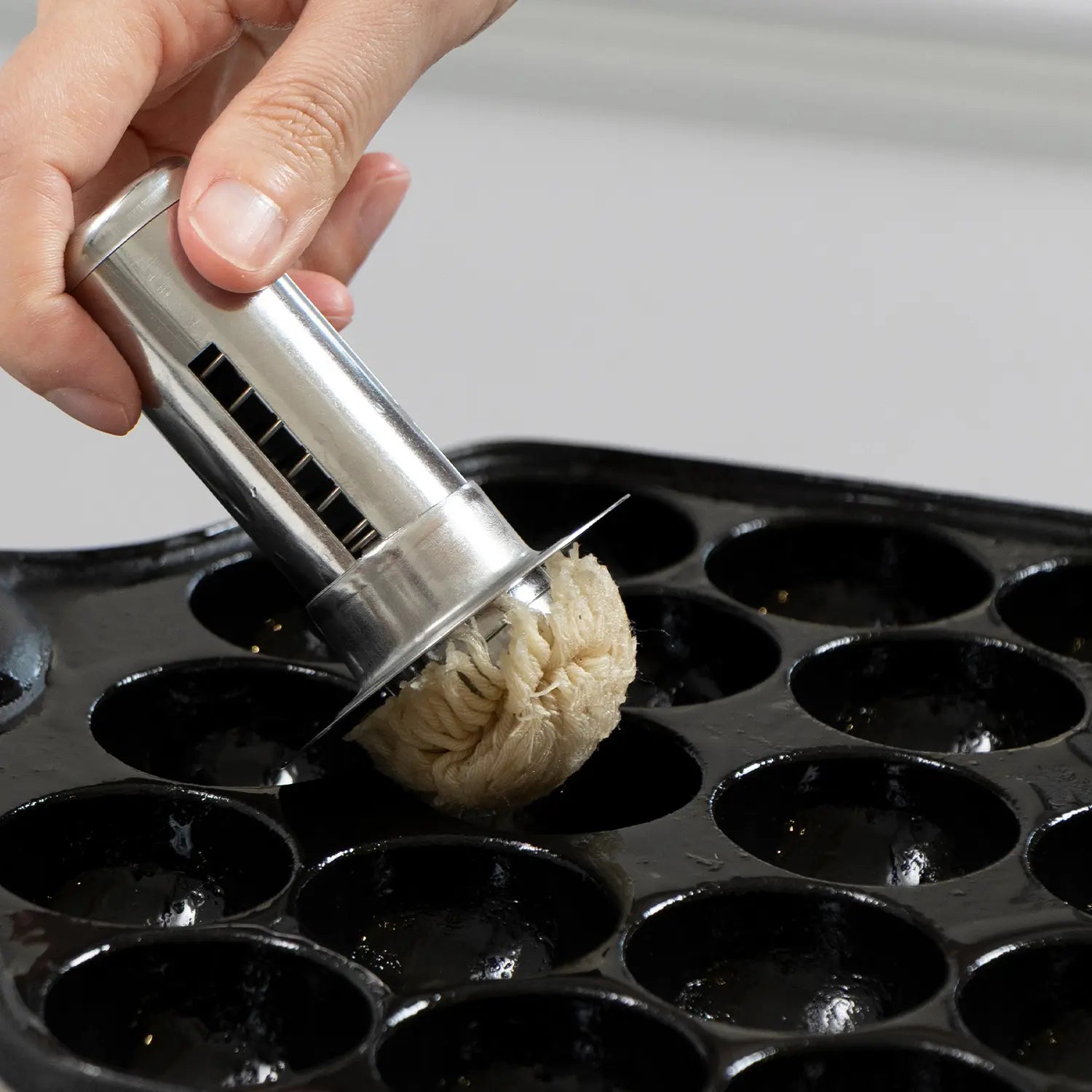 Ichibishi Stainless Steel Takoyaki Basting Mop Oil Dispenser with Removable Cotton Head - Perfect for Japanese Street Food, Home Cooking & BBQ Grilling