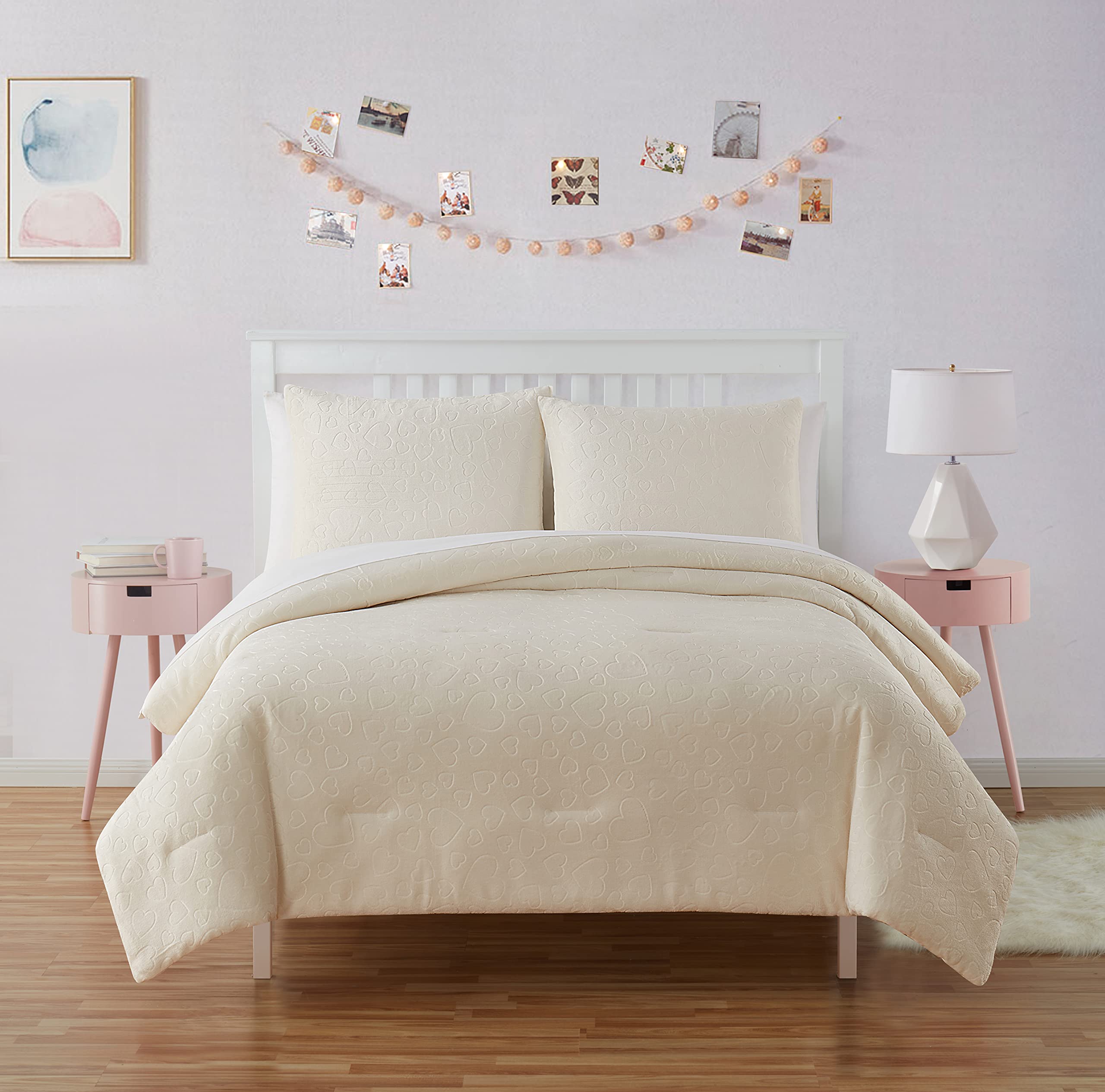 Olivia & Finn Twin Size Comforter Set - Soft Plush Bedding with Matching Sham, Kids Room Decor, Cozy Flannel Twin Bed Set (Plush Hearts White, 2-Piece) | Perfect for Children's Bedrooms, Sleepovers & Cozy Winter Nights