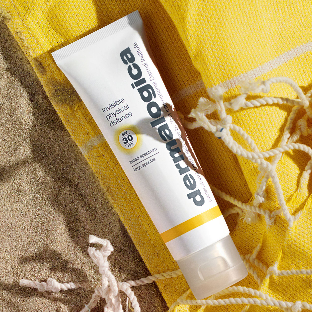 Invisible Physical Defense SPF 30 Sunscreen - Broad Spectrum Mineral Sunscreen for Face & Body, Water Resistant, Non-Greasy Formula for Daily Protection - Perfect for Beach, Outdoor Sports & Everyday Use
