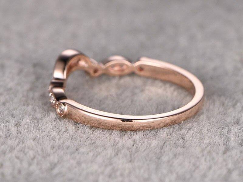 0.25 Carat Moissanite Wedding Band - Vintage Flower Design Anniversary Ring in 18k Gold Plating - Perfect for Bridal Jewelry, Engagement Gifts & Romantic Occasions