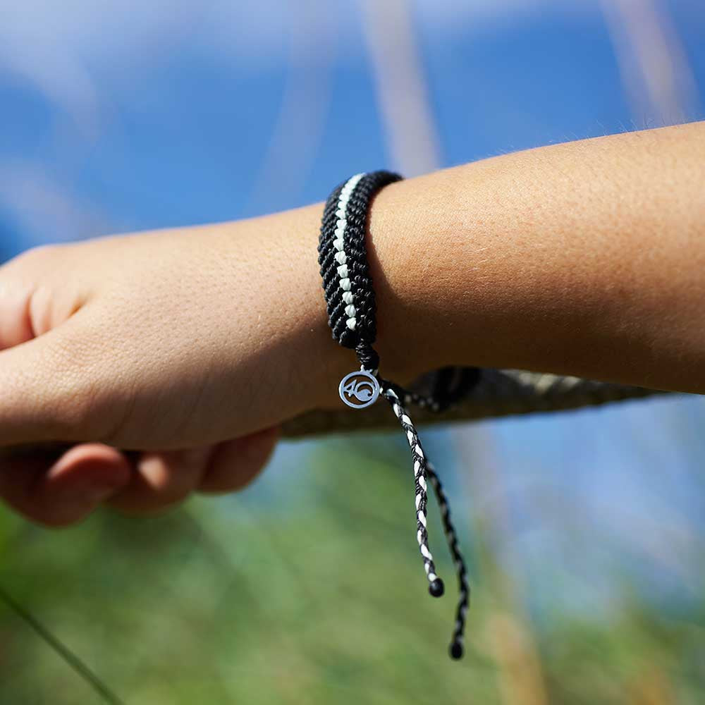 4Ocean Deep Sea Beaded Bracelet - Black & Glow in The Dark | Eco-Friendly Ocean Conservation Jewelry for Men & Women | Perfect for Beach, Party & Everyday Wear