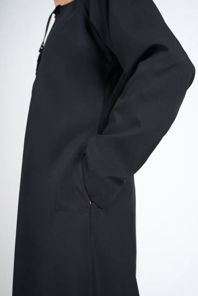 Premium Black Emirati Thobe/Jubbah for Men - Traditional Arabic Robe for Eid, Wedding & Special Occasions