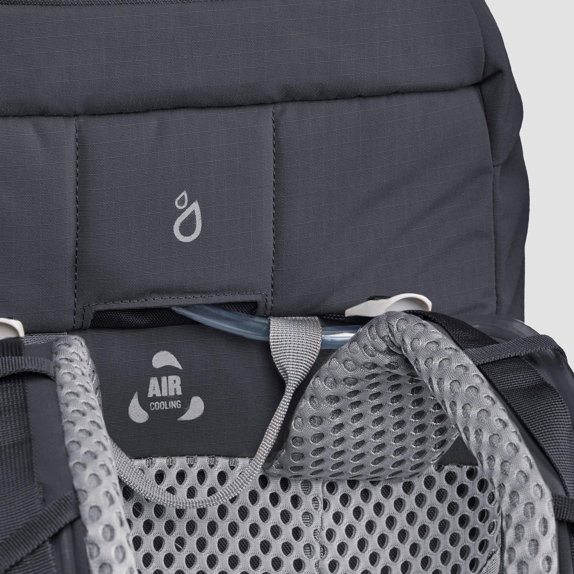 Quechua MH500 40L Hiking Backpack - Lightweight Waterproof Outdoor Backpack for Men & Women - Perfect for Trekking, Camping & Travel Adventures