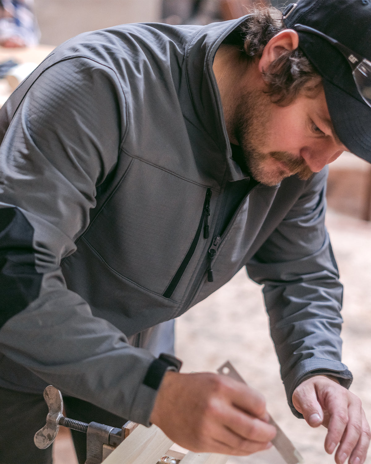 Men's Grid Fleece Softshell Work Jacket - Lightweight, Water-Resistant & Warm for Outdoor Work, Hiking & Casual Wear