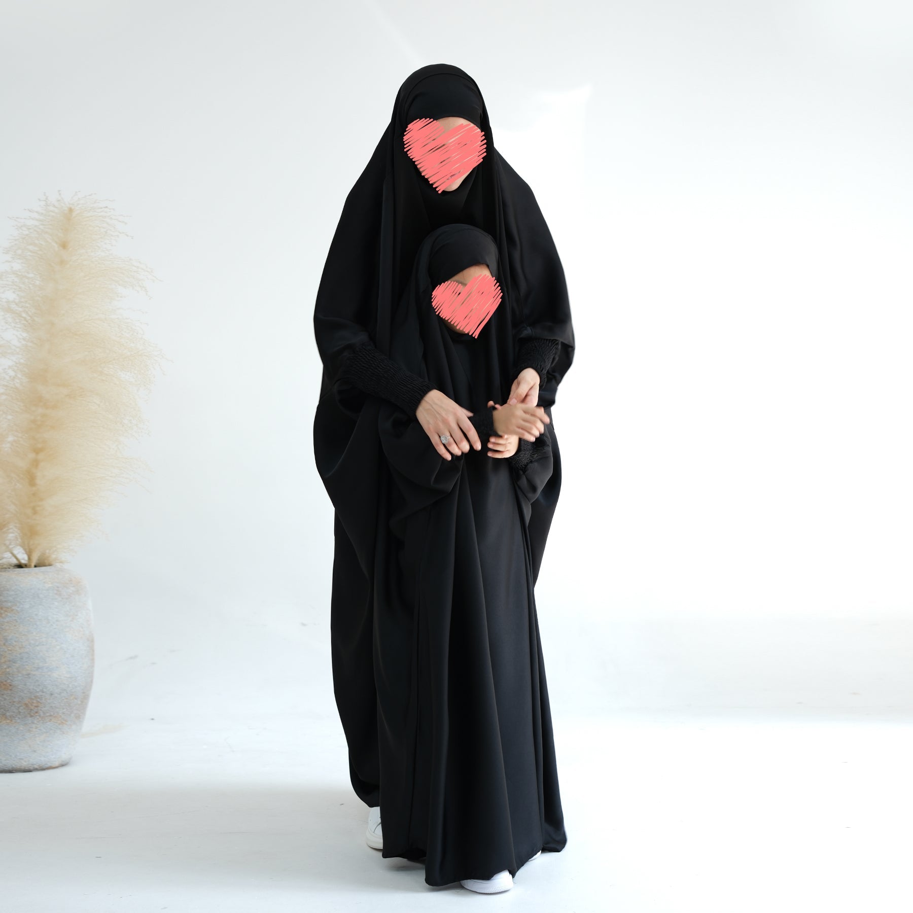 Marwa Kids Satin Jilbab - Islamic Prayer Hijab for Girls - Soft & Comfortable Black Headscarf - Perfect for School, Mosque & Special Occasions