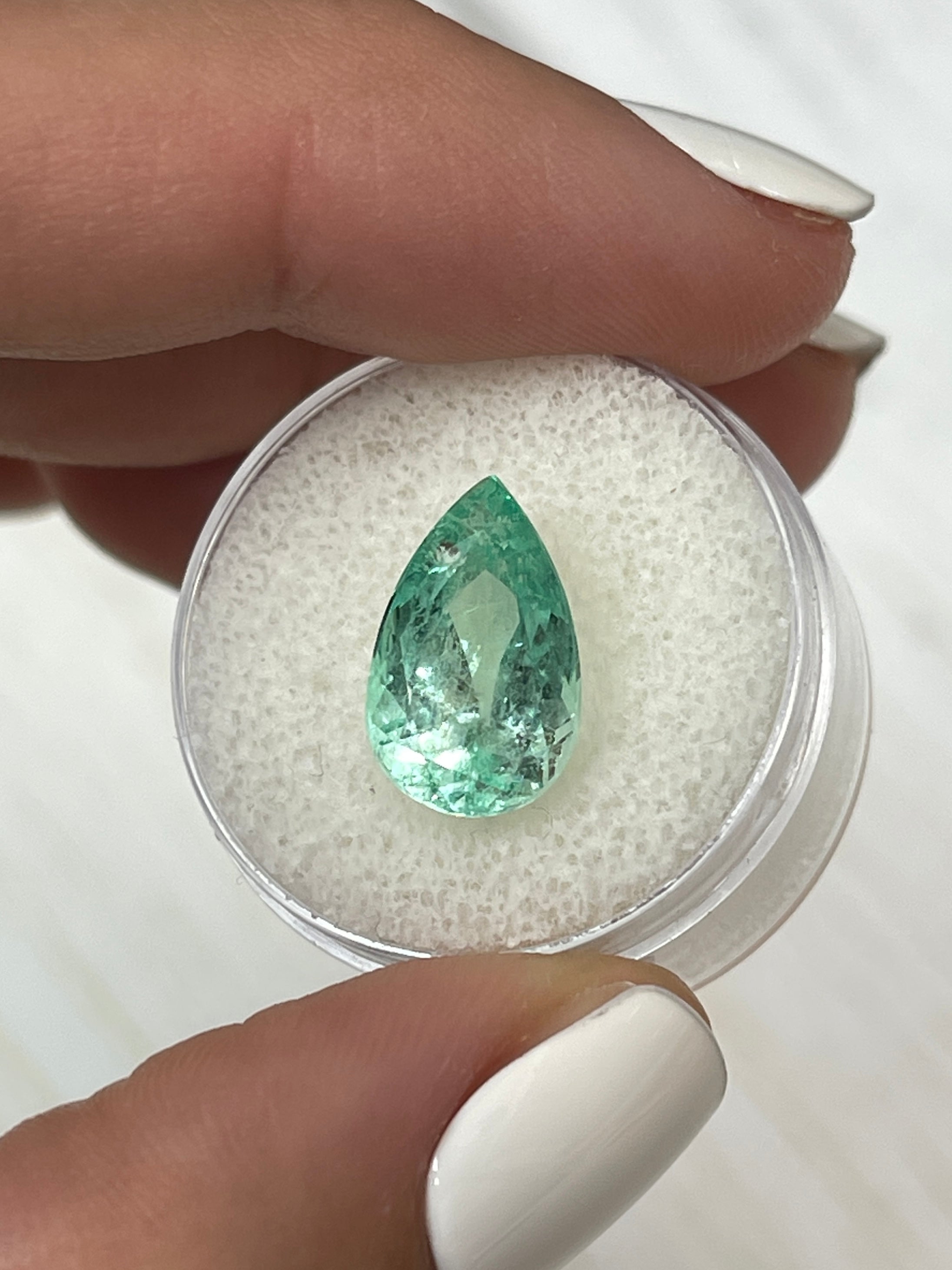 5.57 Carat Natural Colombian Emerald Pear Cut Loose Gemstone - Radiant Light Green for Jewelry Making & Engagement Rings
