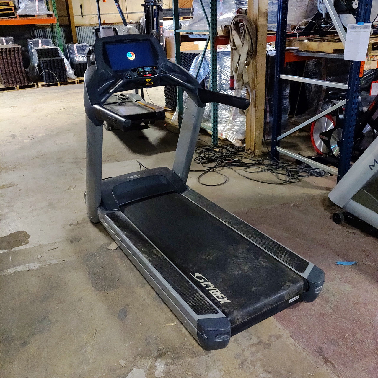 Cybex 625T Commercial Treadmill with E3 Console - Professional Gym Equipment for Home & Fitness Studios