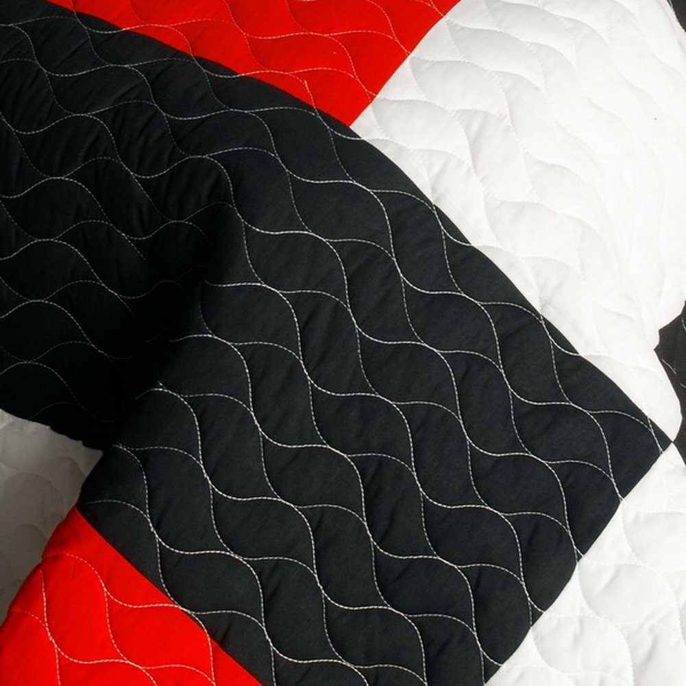 Poker King 3-Piece Vermicelli-Quilted Patchwork Quilt Set - Full/Queen Size Bedding for Cozy Comfort | Perfect for Guest Rooms, Master Bedrooms & Winter Warmth