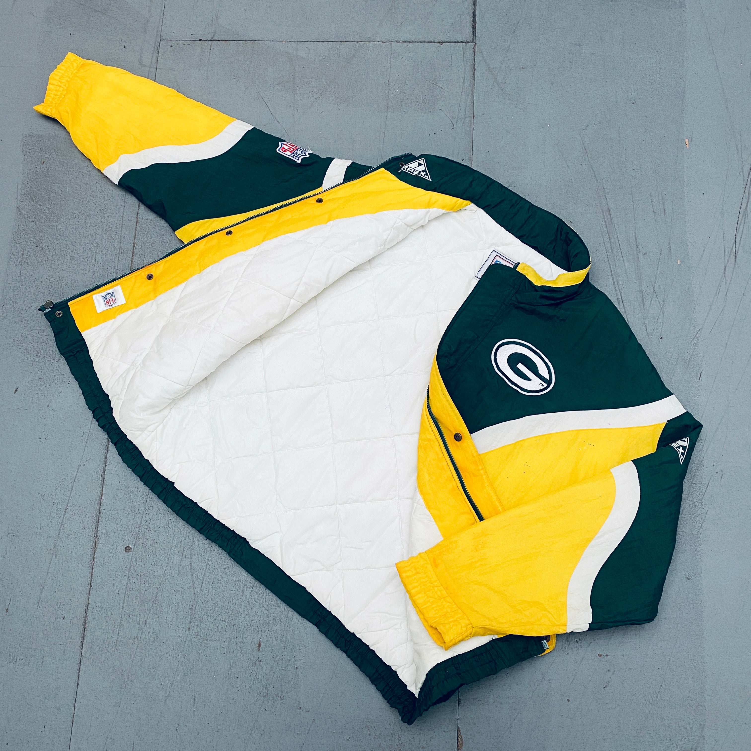Green Bay Packers: 1990's Apex One Ice Cream Man Wave Fullzip Proline Jacket (L)