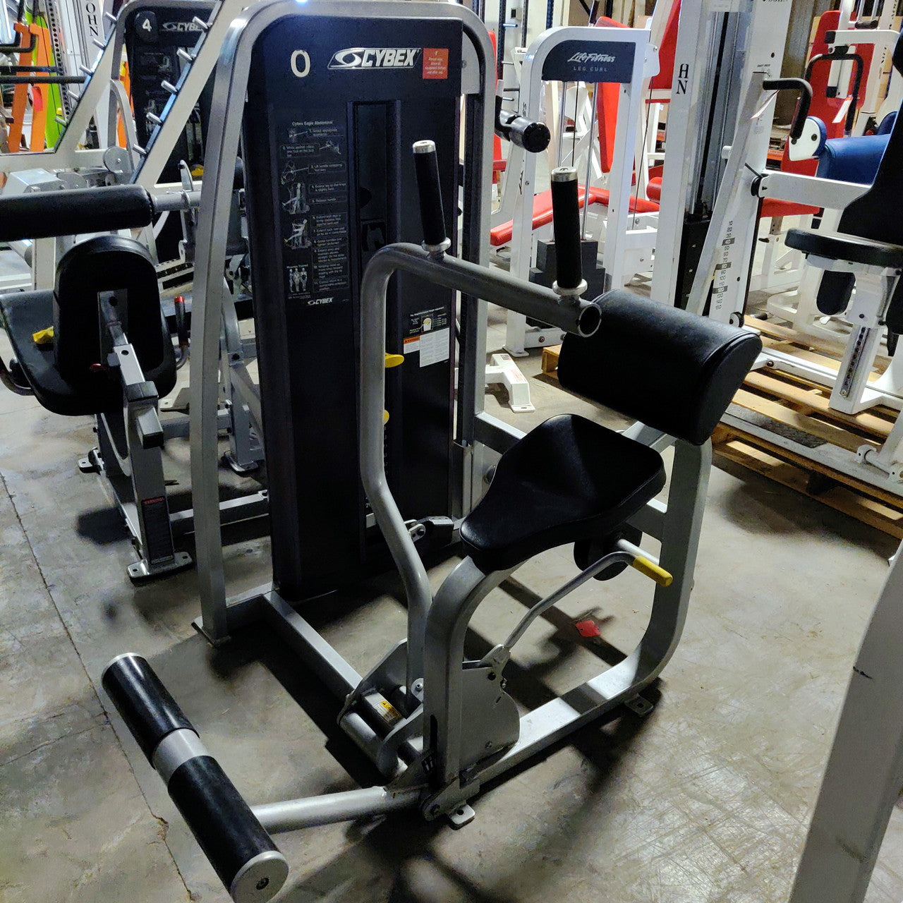 Cybex Eagle Abdominal & Core Workout Machine - Professional Gym Equipment for Home & Commercial Use - Strengthen Abs, Obliques & Lower Back - Perfect for Fitness Enthusiasts & Athletes