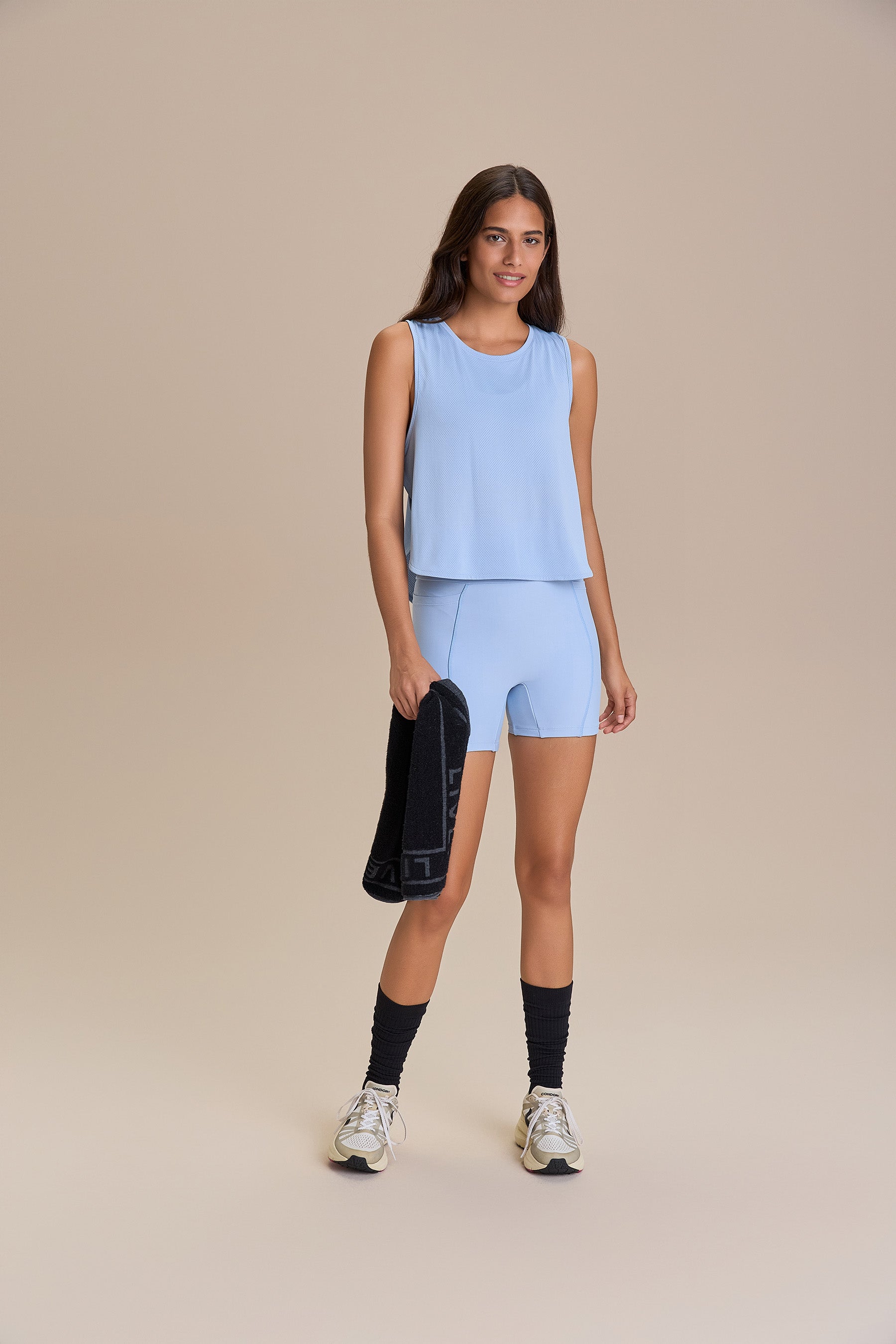 Stylish Side Action Cropped Tank Top for Women - Trendy Workout & Summer Casual Wear