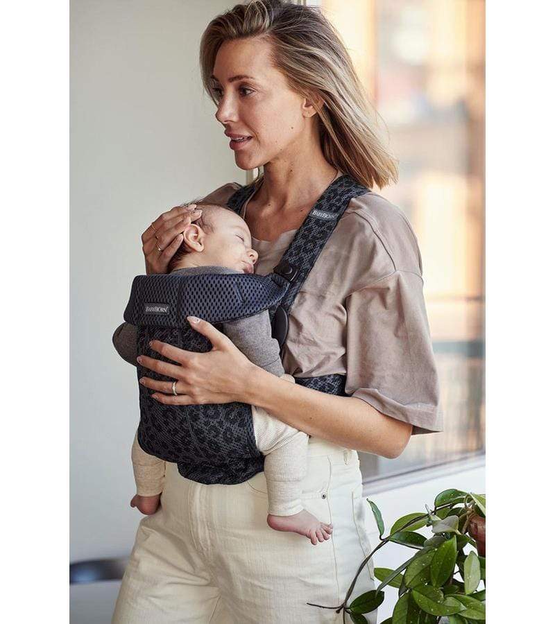 BabyBjorn Baby Carrier Mini 3D Mesh - Lightweight & Breathable Infant Carrier for Newborns to Toddlers - Perfect for Travel, Hiking & Everyday Use