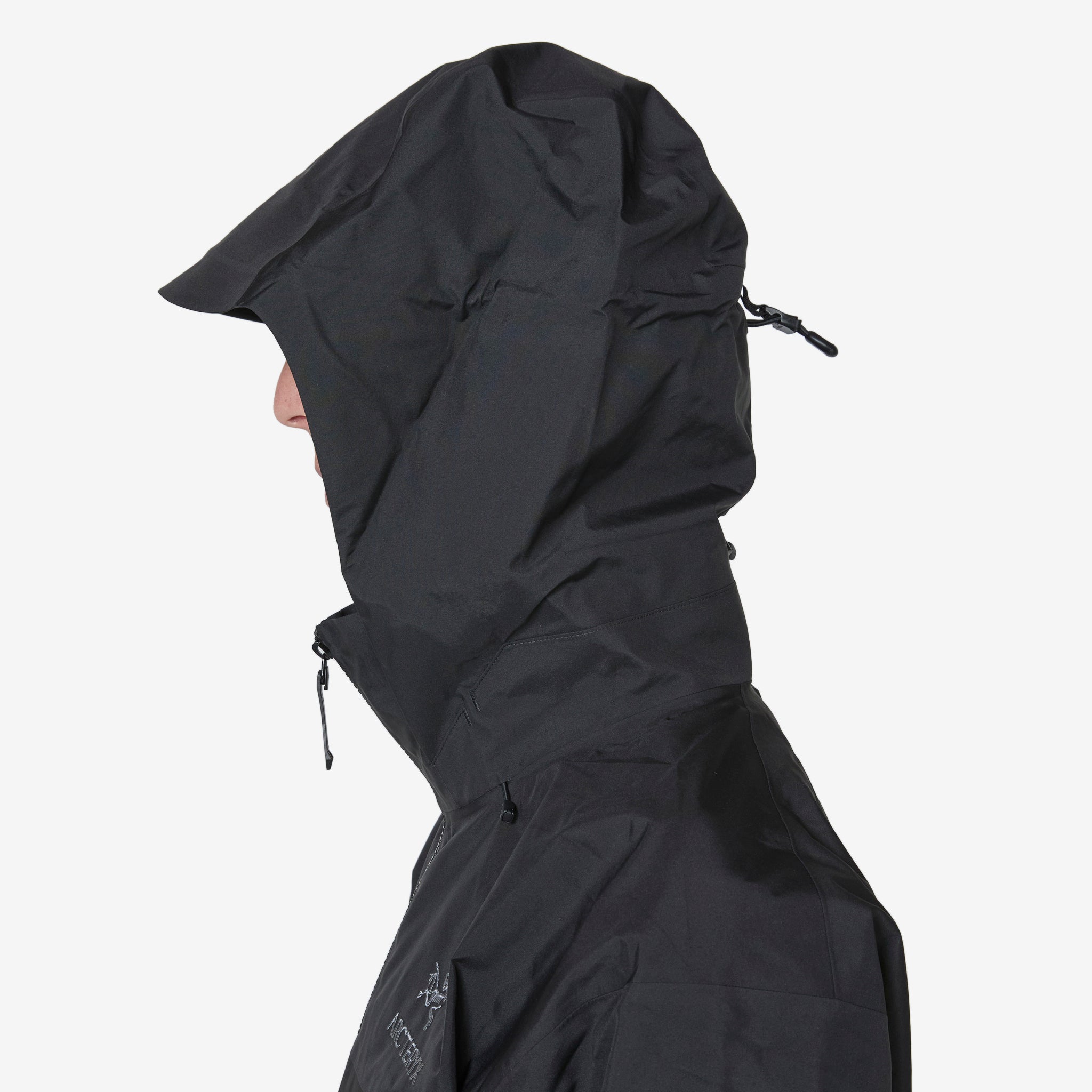 Arc'teryx Beta AR Jacket - Waterproof & Windproof Outdoor Shell for Hiking, Skiing & Mountaineering - Black