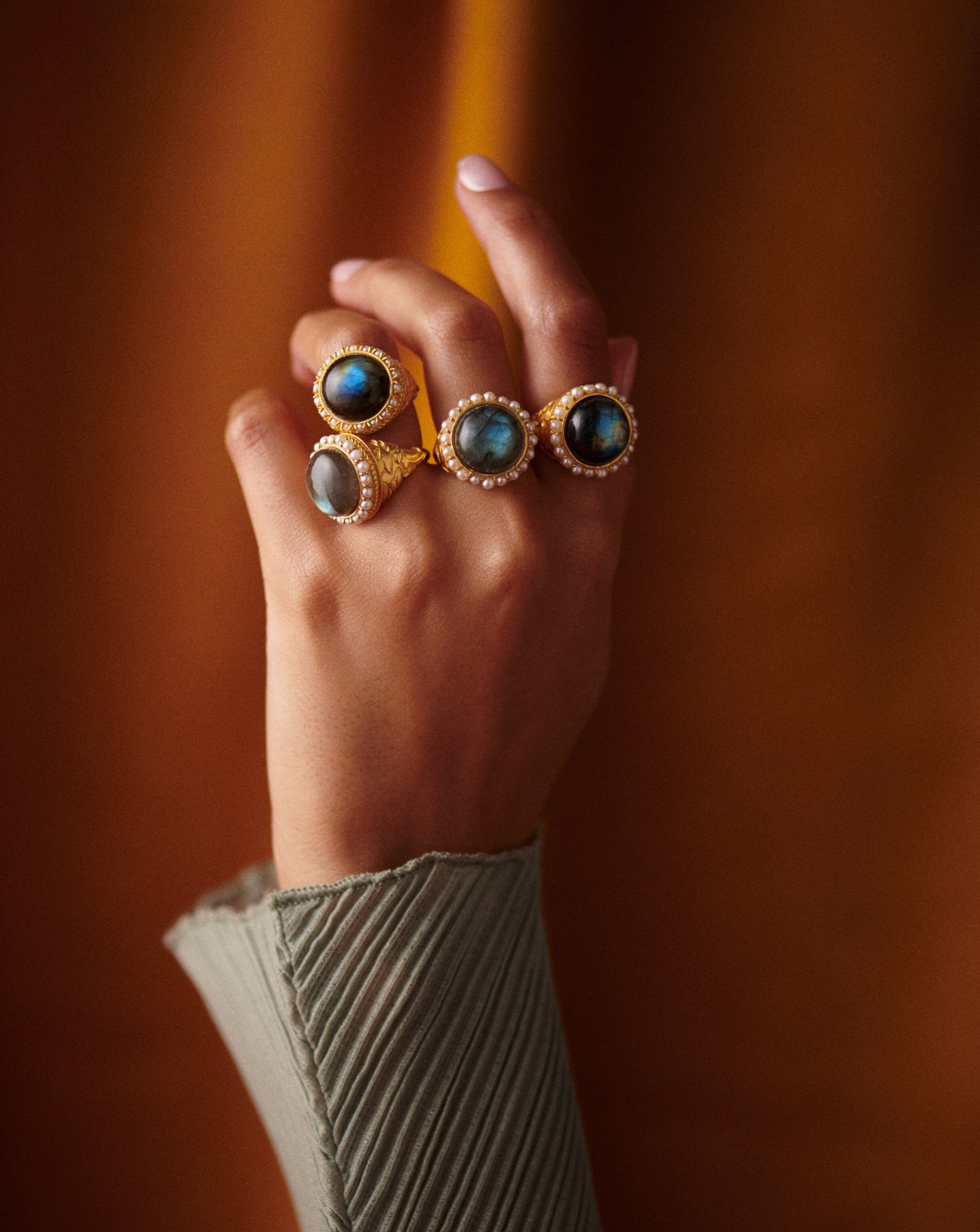 Harris Reed Labradorite Cocktail Ring - 18k Gold Plated Statement Ring with Genuine Labradorite & Pearl Accents | Elegant Jewelry for Evening Parties, Weddings & Special Occasions