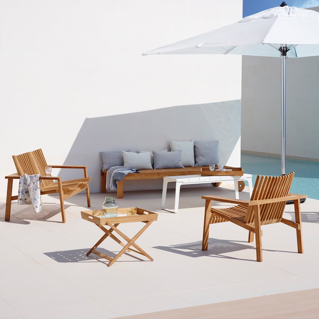 Premium Amaze Outdoor Lounge Chair - Waterproof & Foldable Patio Furniture for Backyard, Poolside, Beach, and Garden Relaxation