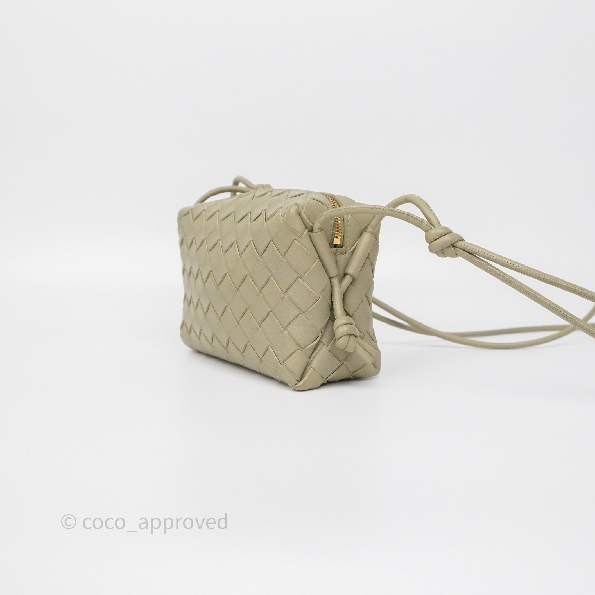 Bottega Veneta Loop Camera Bag - Intrecciato Lambskin Leather Crossbody Bag in Travertine | Stylish Everyday Purse for Women, Perfect for Work, Travel & Date Night