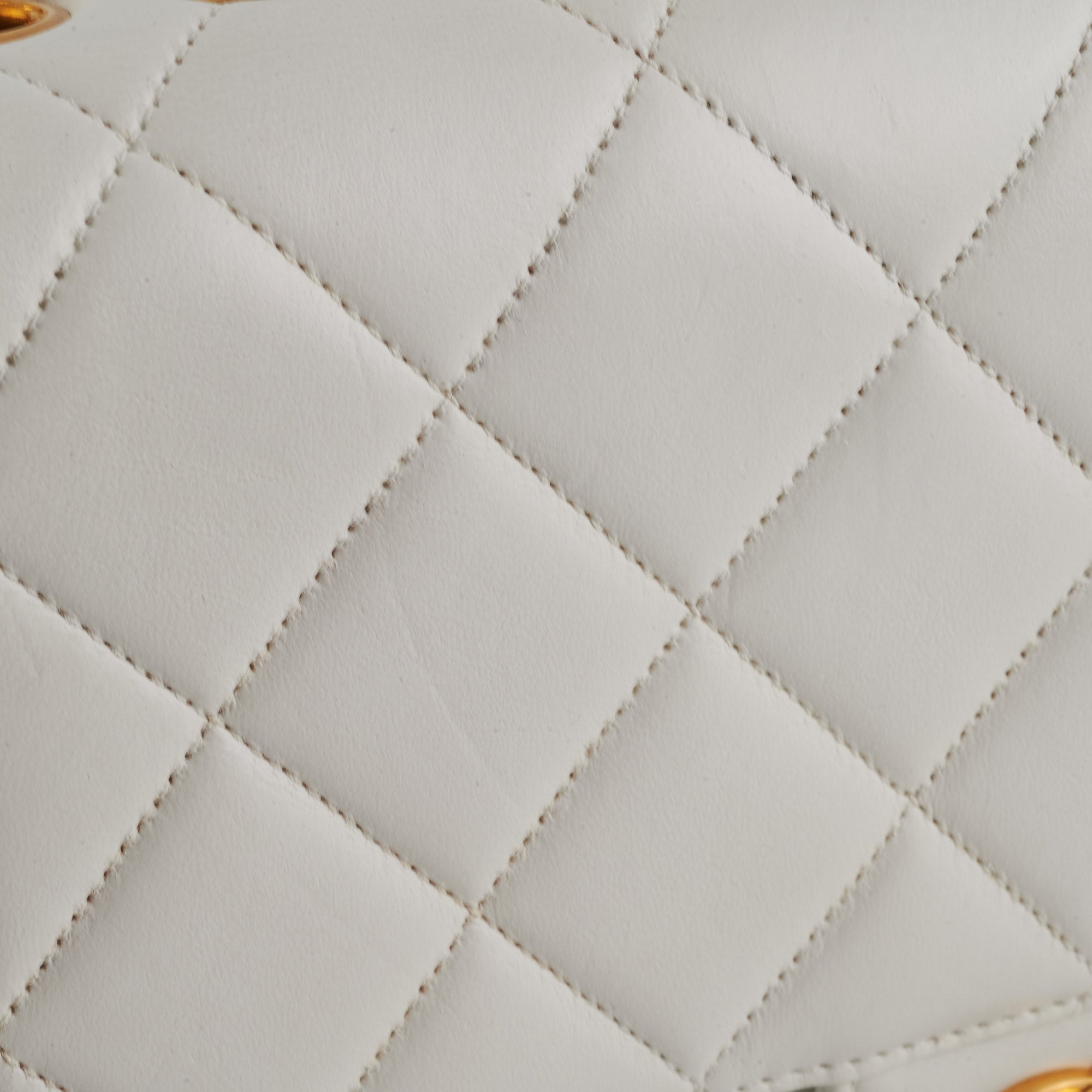 Chanel Vintage Quilted Flap Bag in White with 24K Gold Hardware - Perfect for Luxury Fashion & Special Occasions