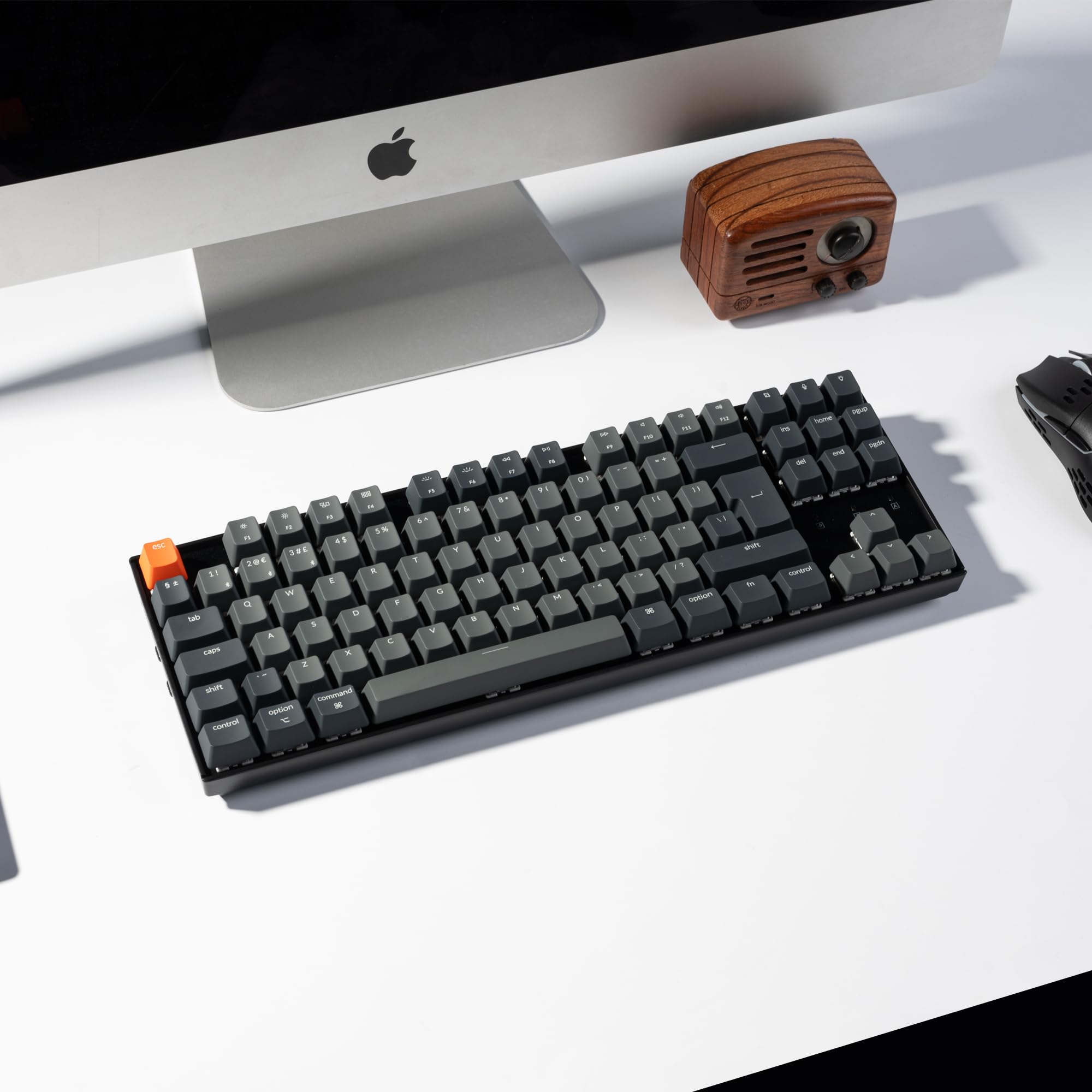 Keychron K8 Wireless Mechanical Keyboard - ISO-UK Layout, Tenkeyless Design, Bluetooth & Wired Connectivity, White Backlight, Gateron G Pro Brown Switches, Compatible with Windows & Mac - Perfect for Gaming, Office Work & Programming