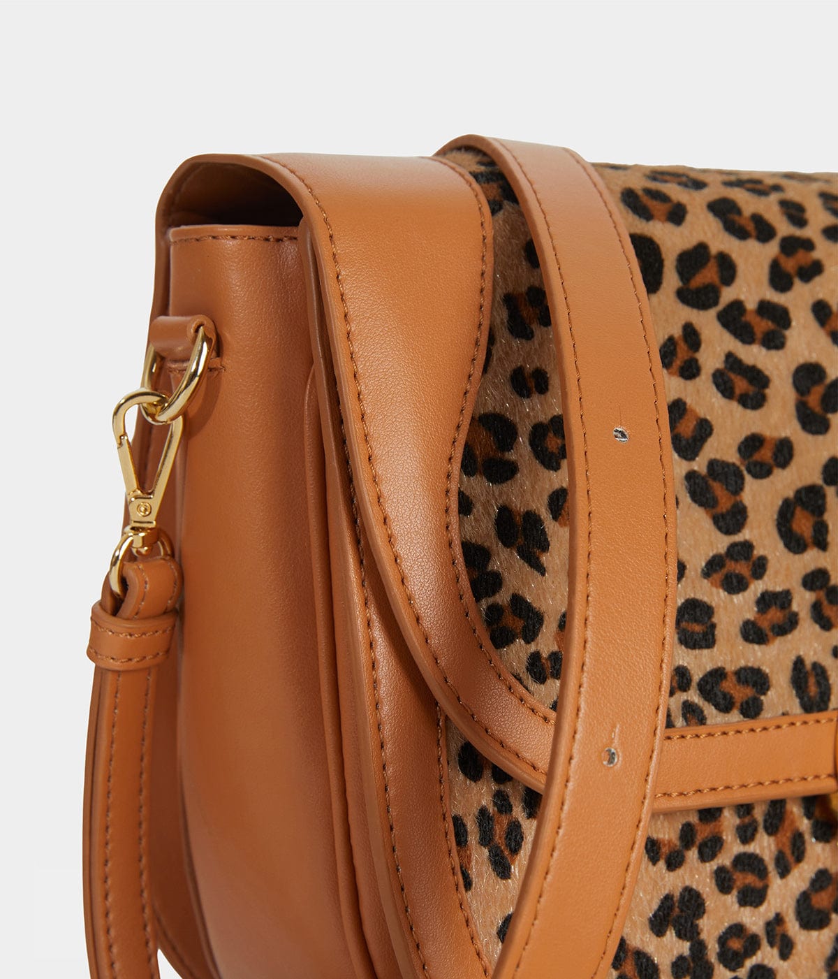 Vegan Leather Crossbody Bag for Women | Marilyn Amazon Apple Skin Faux Leather Purse | Leopard Print Handbag for Casual Outings, Shopping & Travel