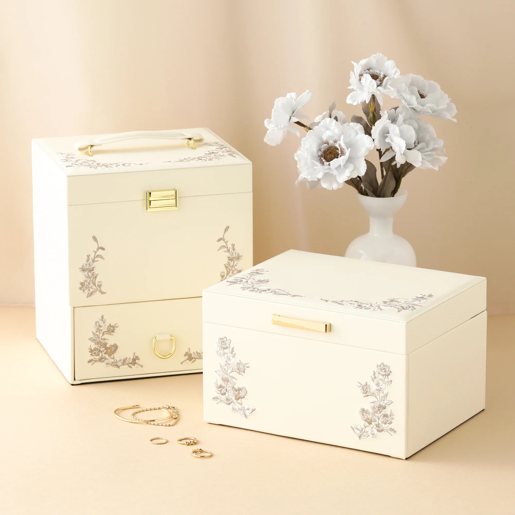 Elegant Pink Embroidery Flower Jewelry Box - Perfect for Gift Giving, Storage & Home Decor