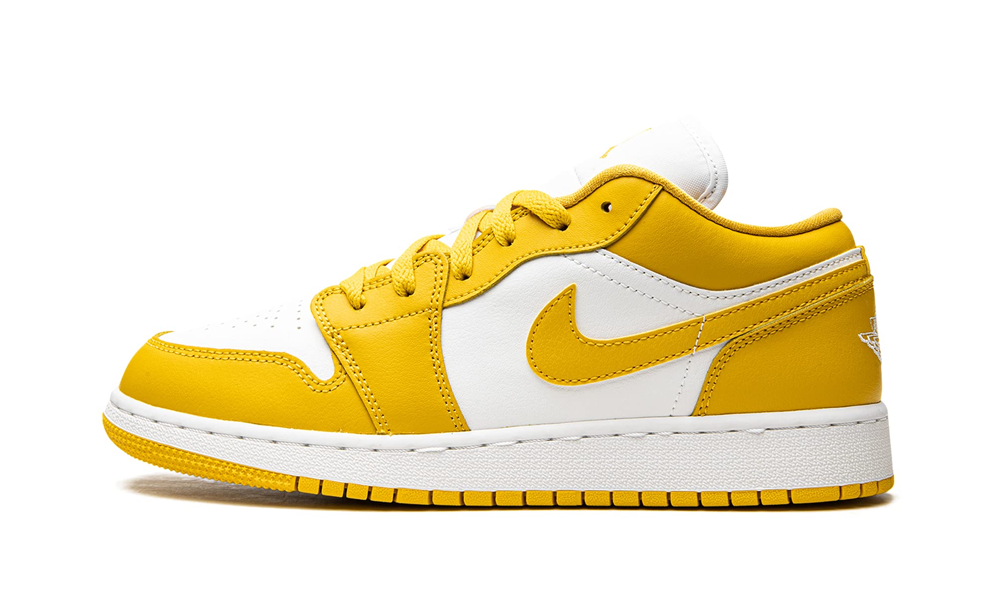 Air Jordan 1 Low Sneakers for Kids - Boys' Basketball Shoes with Cushioned Comfort - Perfect for School, Sports & Casual Wear