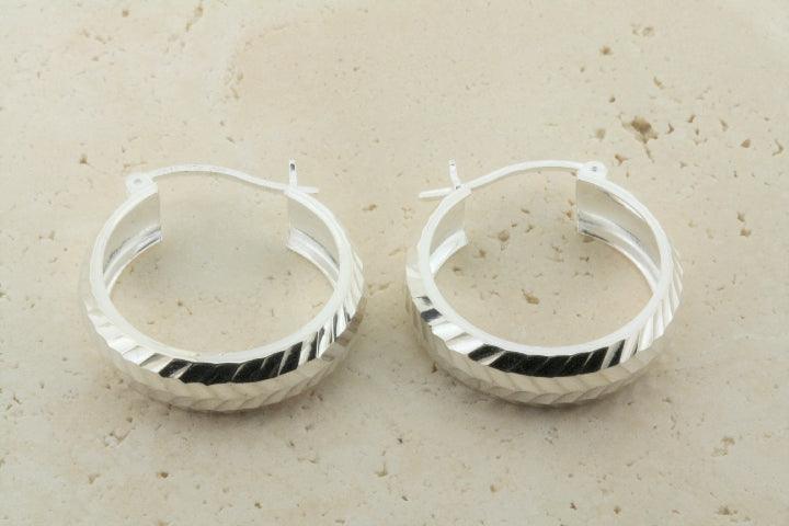 14K Gold Diamond Cut Hoop Earrings 20mm - Elegant & Hypoallergenic for Women, Perfect for Parties, Weddings & Everyday Wear