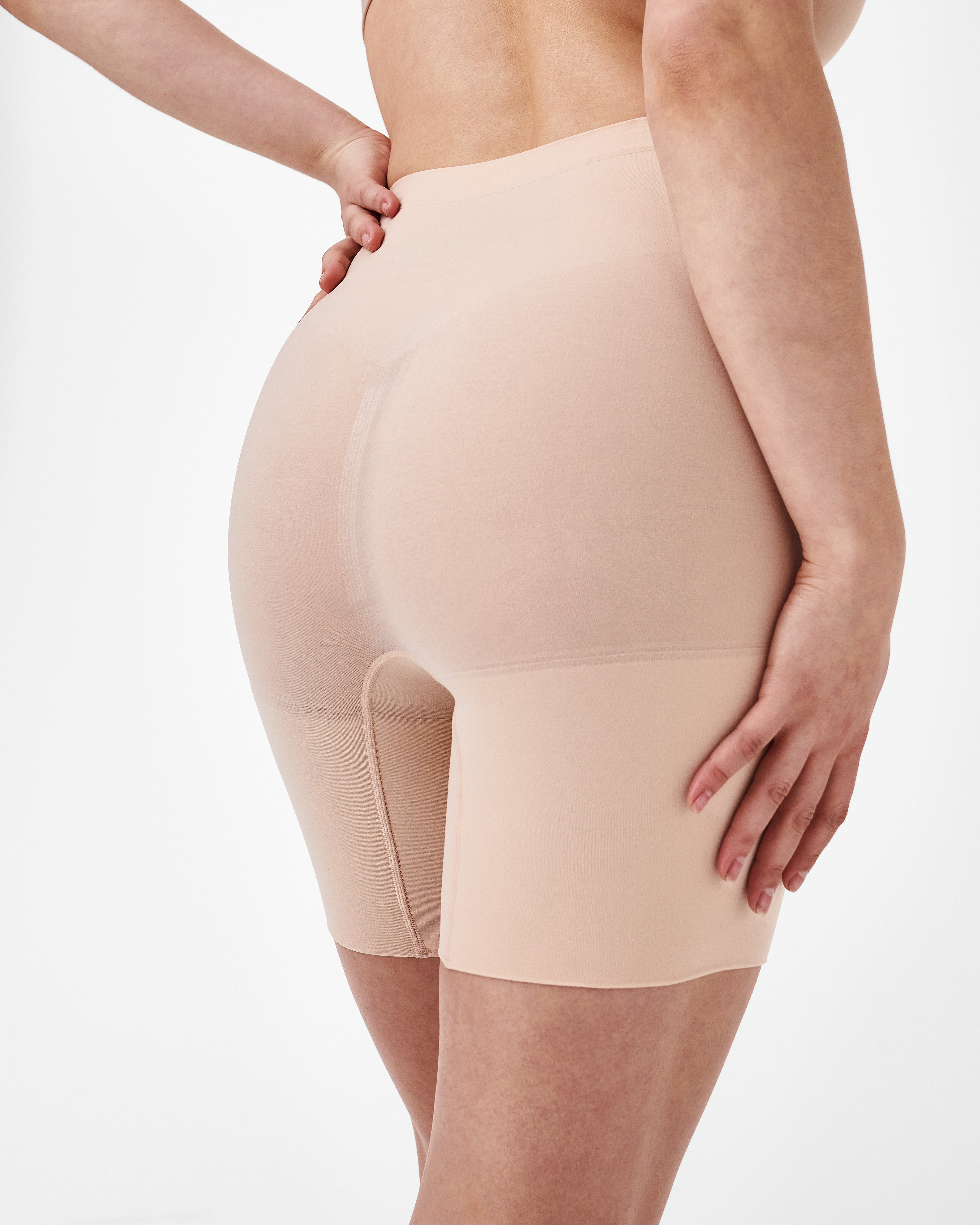 SPANX Sculpt™ Seamless Power Mid Thigh Shorts - High Waist Shaping Shorts for Women - Slimming & Comfortable Shapewear - Perfect for Workout, Yoga, and Everyday Wear