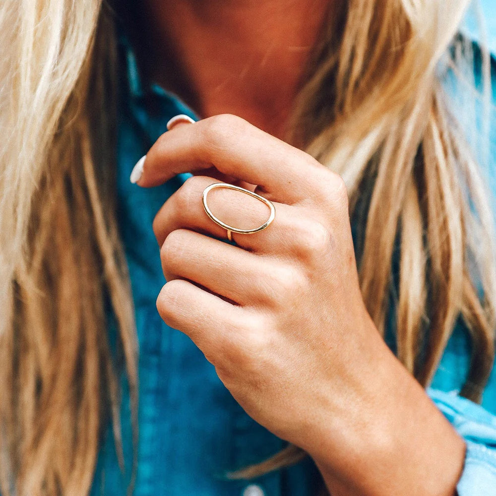 Silver Oval Open Ring for Women - Size 8 Adjustable Minimalist Stackable Ring for Everyday Wear, Gift Giving & Special Occasions
