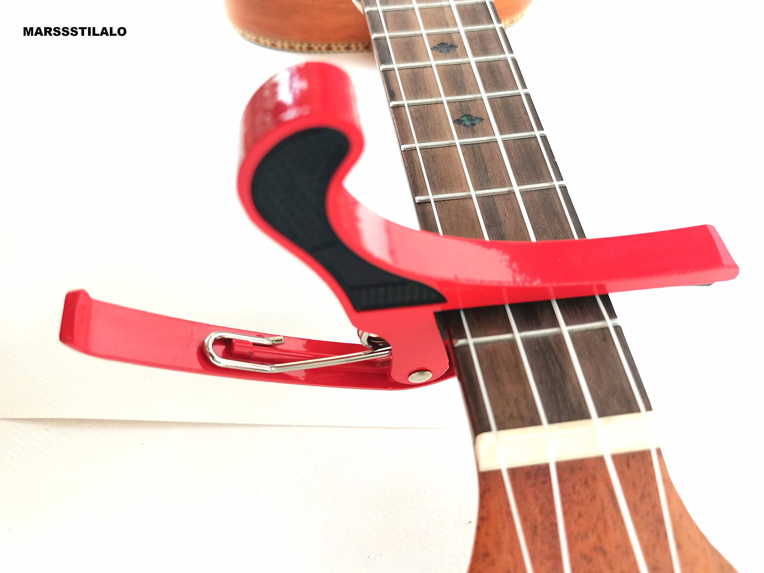 Professional Metal Capo for Acoustic & Electric Guitars & Bass - Red | Durable Guitar Accessory for Musicians & Performers | Perfect for Live Shows, Studio Recording & Practice Sessions