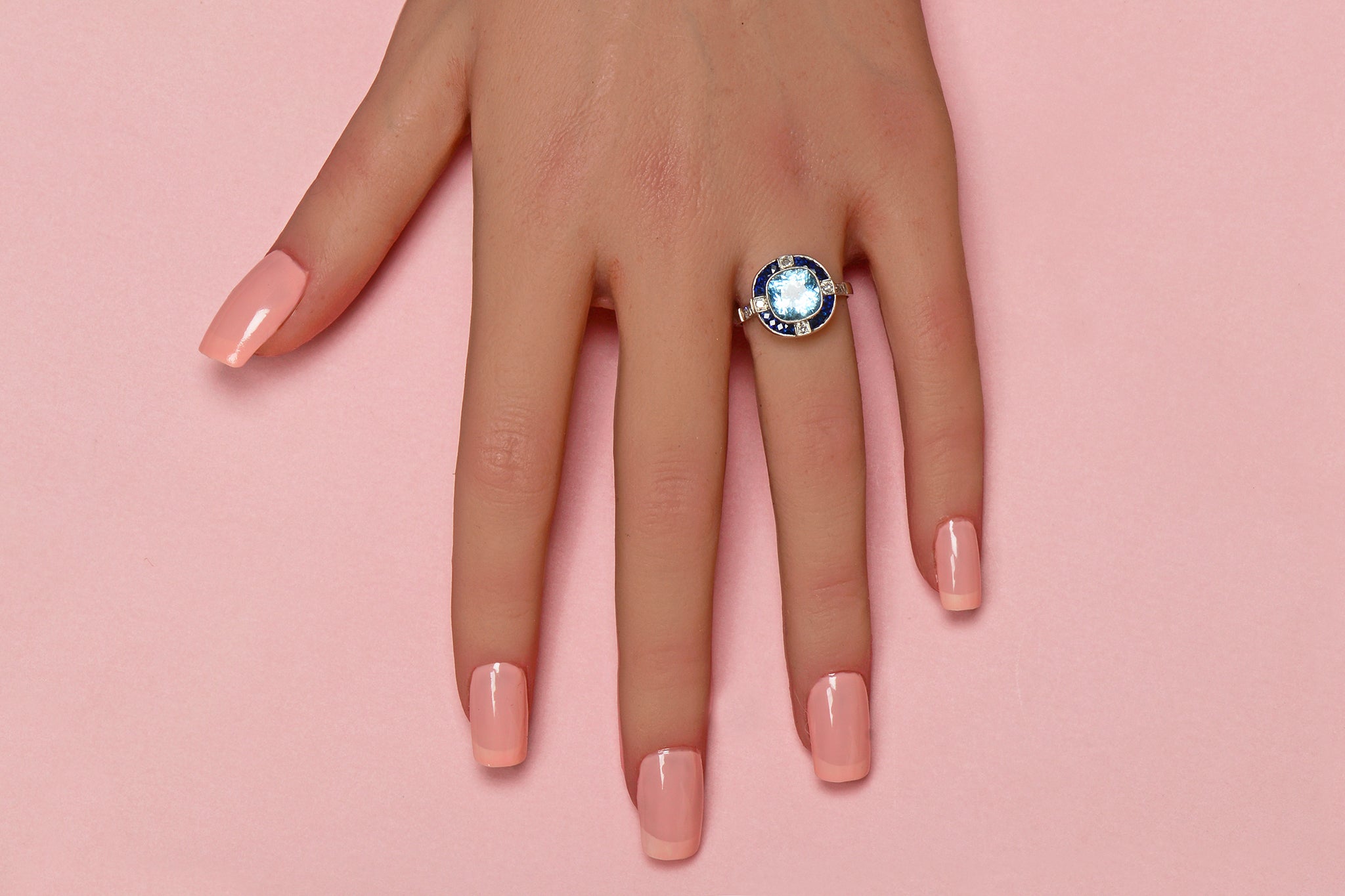 Exquisite Aquamarine Sapphire Diamond Ring for Women - Elegant Blue Gemstone Engagement & Wedding Jewelry - Perfect for Anniversaries, Proposals & Special Occasions