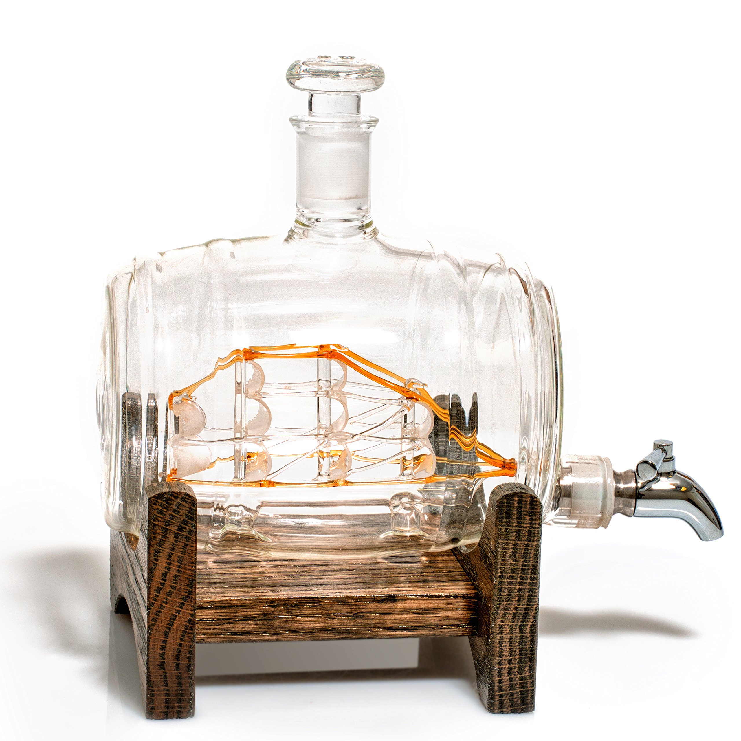 Bourbon Barrel Whiskey Decanter with Ship Design - 1000ml Glass Liquor Dispenser - Nautical Decor & Unique Gift for Men, Women, Whiskey Lovers - Perfect for Home Bar, Retirement Gifts, Sailing & Boating Enthusiasts (Tomoka Gold)