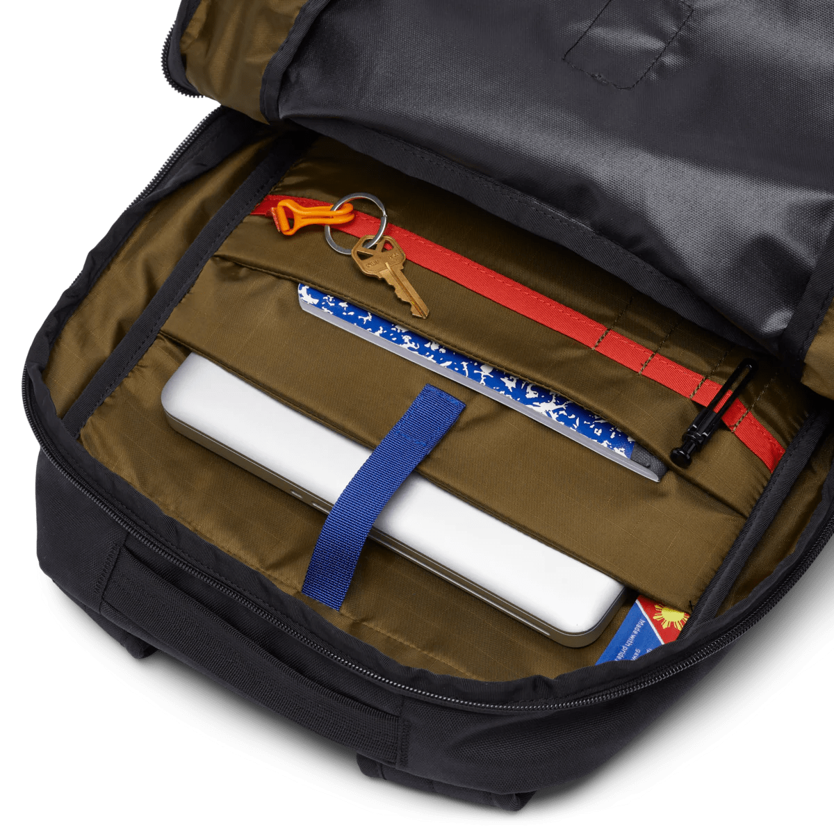 Cotopaxi Chiquillo 26L Backpack - Lightweight & Durable Daypack for Hiking, Travel & Everyday Use (Black) - Perfect for Commuting, School & Outdoor Adventures