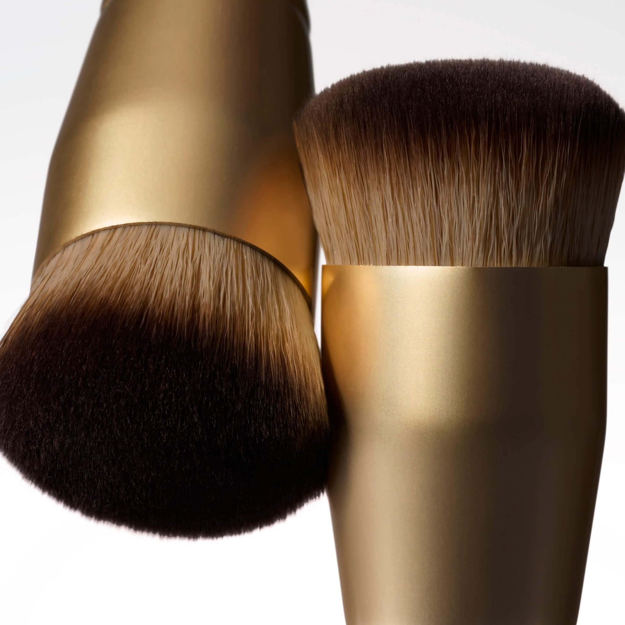 Best Full Coverage Foundation Brush for Flawless Makeup - Soft & Dense Bristles for Seamless Blending - Perfect for Liquid, Cream & Powder Foundations - Ideal for Professional Makeup Artists & Everyday Use