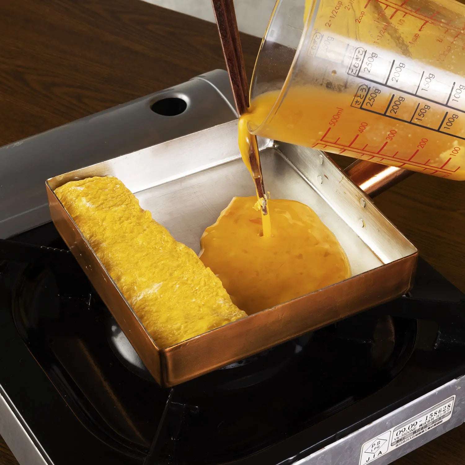 EBM Copper Square Tamagoyaki Omelette Pan - Japanese Kanto Style Nonstick Frying Pan for Perfect Rolled Eggs - Ideal for Home Cooking, Breakfast & Bento Box Preparation