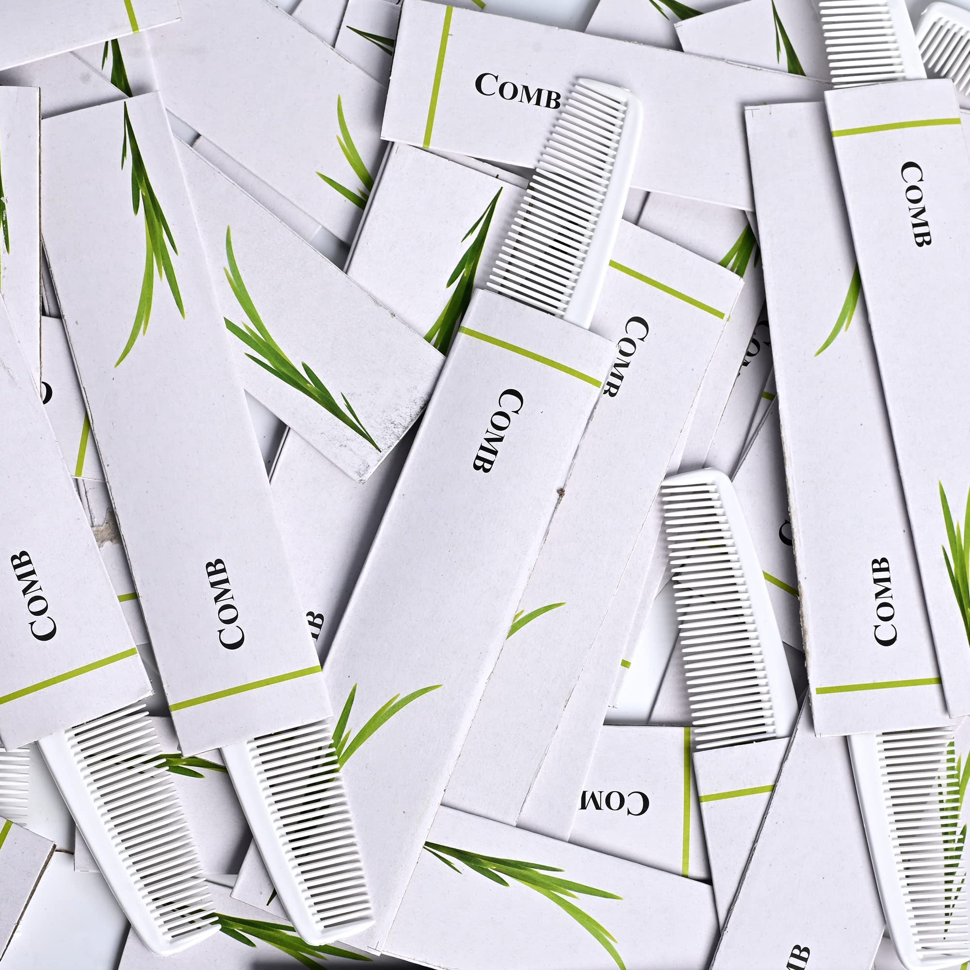 Sevenhills Toiletries 100-Piece Hotel Guest Amenities Kit - White Plastic Handle Combs (19x3.5cm) with Cardboard Box Packaging | Perfect for Hotels, Spas, Gyms & Travel Essentials