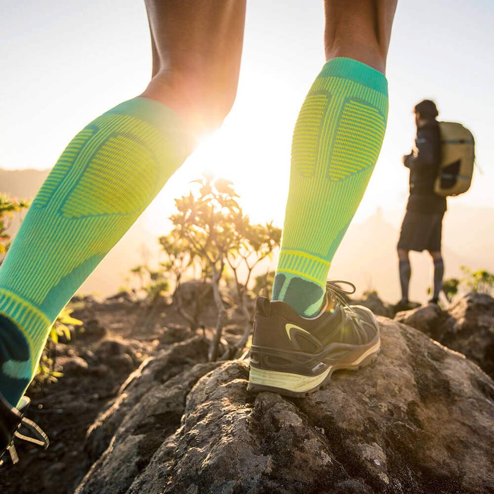 Bauerfeind Outdoor Performance Compression Socks for Hiking & Running - Arch Support, Heel Protection & Achilles Comfort - Ideal for Long Distance Walking, Travel & Sports Recovery