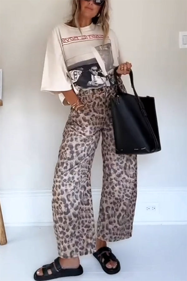 We The Free Women's Denim Leopard Print Mid Rise Barrel Jeans with Pockets - Stylish Casual Wear for Everyday Outfits & Street Fashion