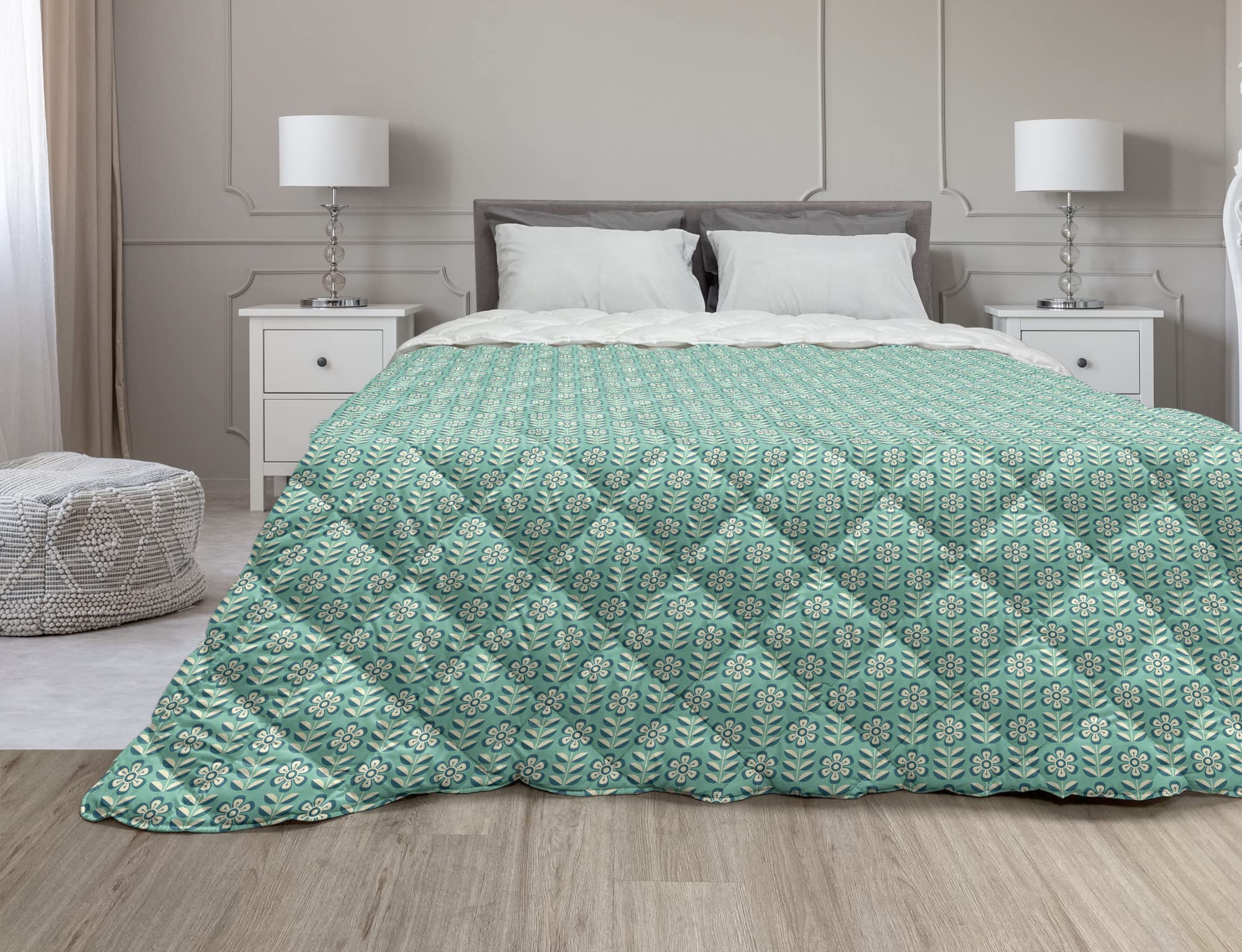 Ambesonne Floral Down Alternative Comforter - Vintage Leaves Circular Pattern Microfiber Quilt | Full Size All Seasons Bedding | Seafoam Pale Petrol Blue | Perfect for Master Bedroom, Guest Room & Dorm Decor