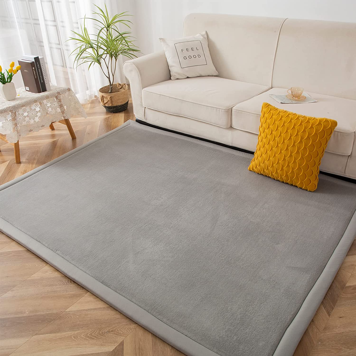MAXYOYO Baby Play Mat - Soft Coral Velvet Thick Non-Slip Area Rug, Japanese Tatami Style Floor Mat for Nursery, Kids Room & Playtime (Grey)