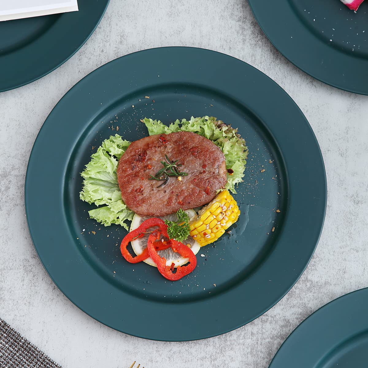 Kyraton 10 Inch Large Plastic Plates Set of 8 - Unbreakable, Dishwasher & Microwave Safe, BPA Free, Lightweight Dinner Plates (Dark Green) - Perfect for Outdoor Picnics, Camping, Parties & Everyday Use