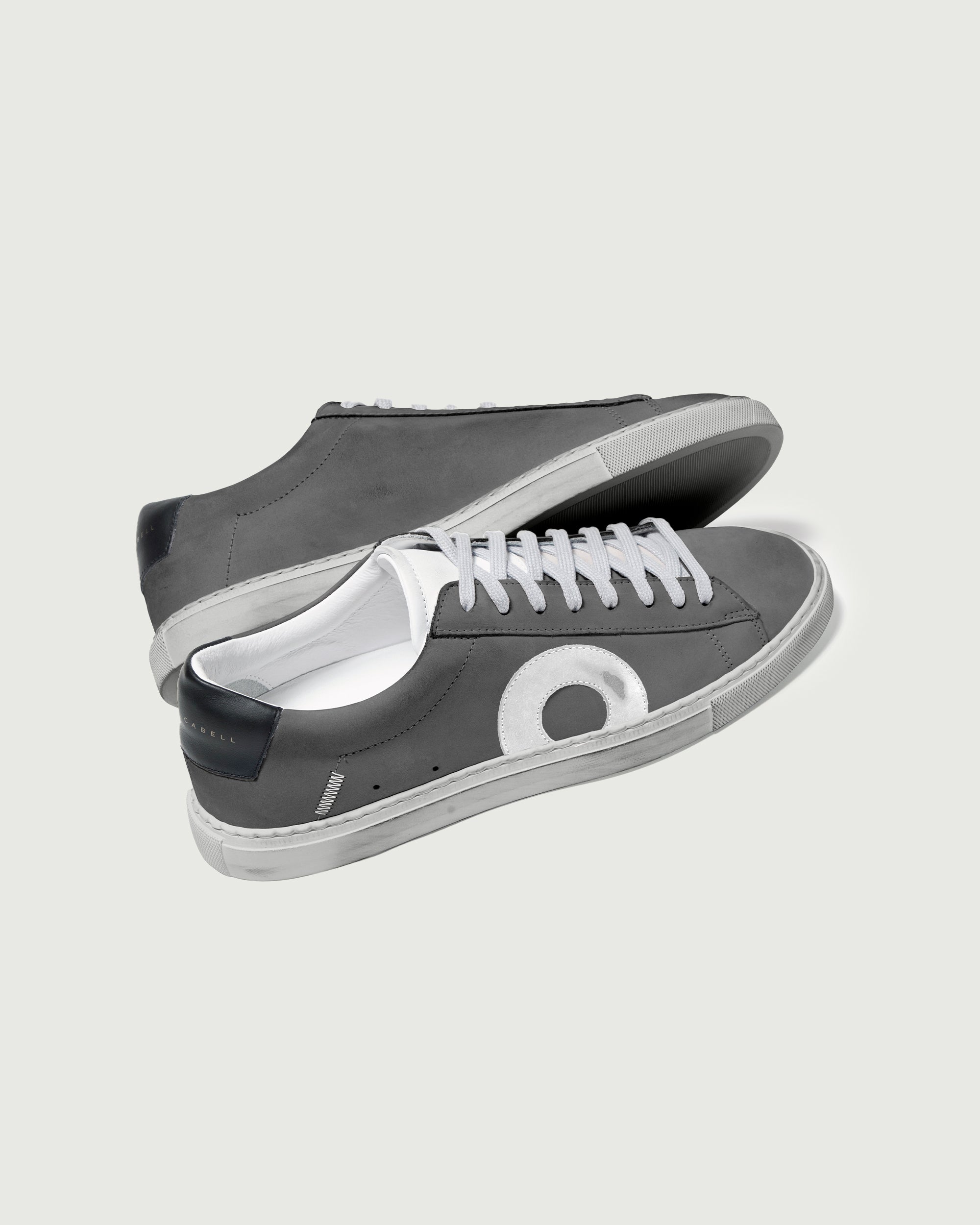 Low Smoke Men's Casual Shoes - Lightweight & Breathable for Walking, Running & Everyday Comfort