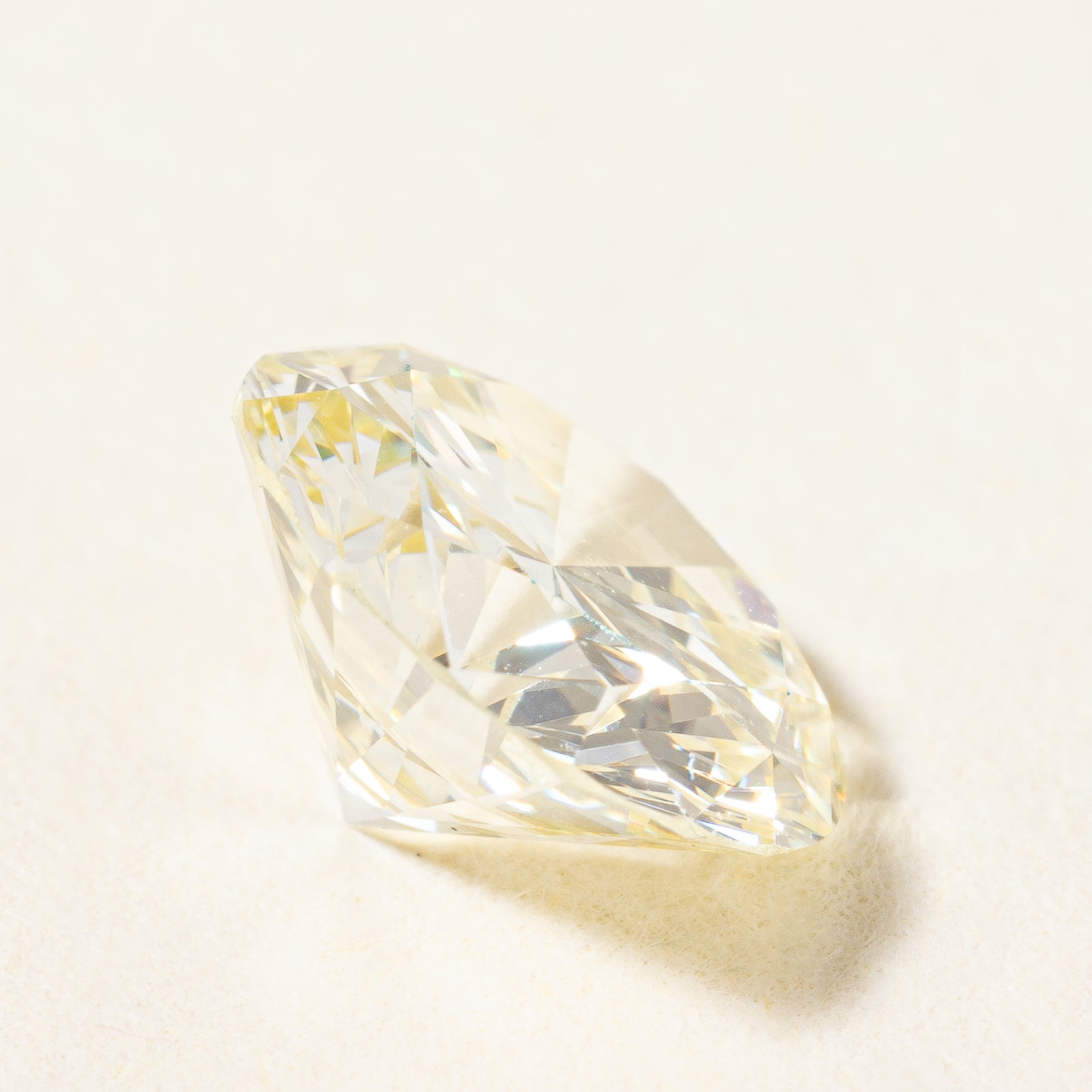GIA Certified 1.05 Carat Round Brilliant Cut Loose Diamond for Engagement Rings & Fine Jewelry | D Color | VS1 Clarity | Excellent Cut