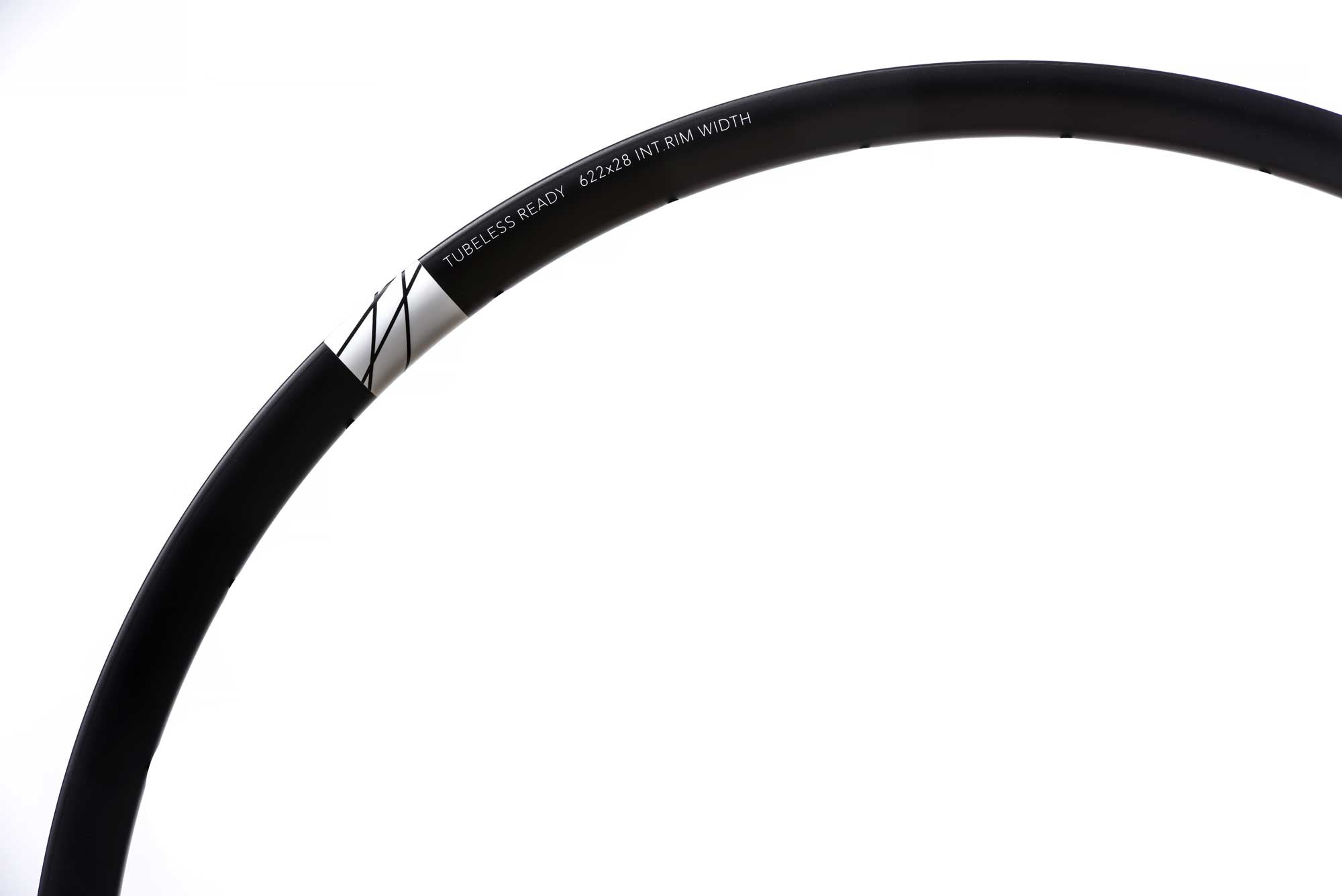 HUNT All Mountain Carbon H_Impact Rim - Lightweight Durable MTB Wheelset for Trail & Enduro Riding - Perfect for Off-Road Biking & Mountain Adventures